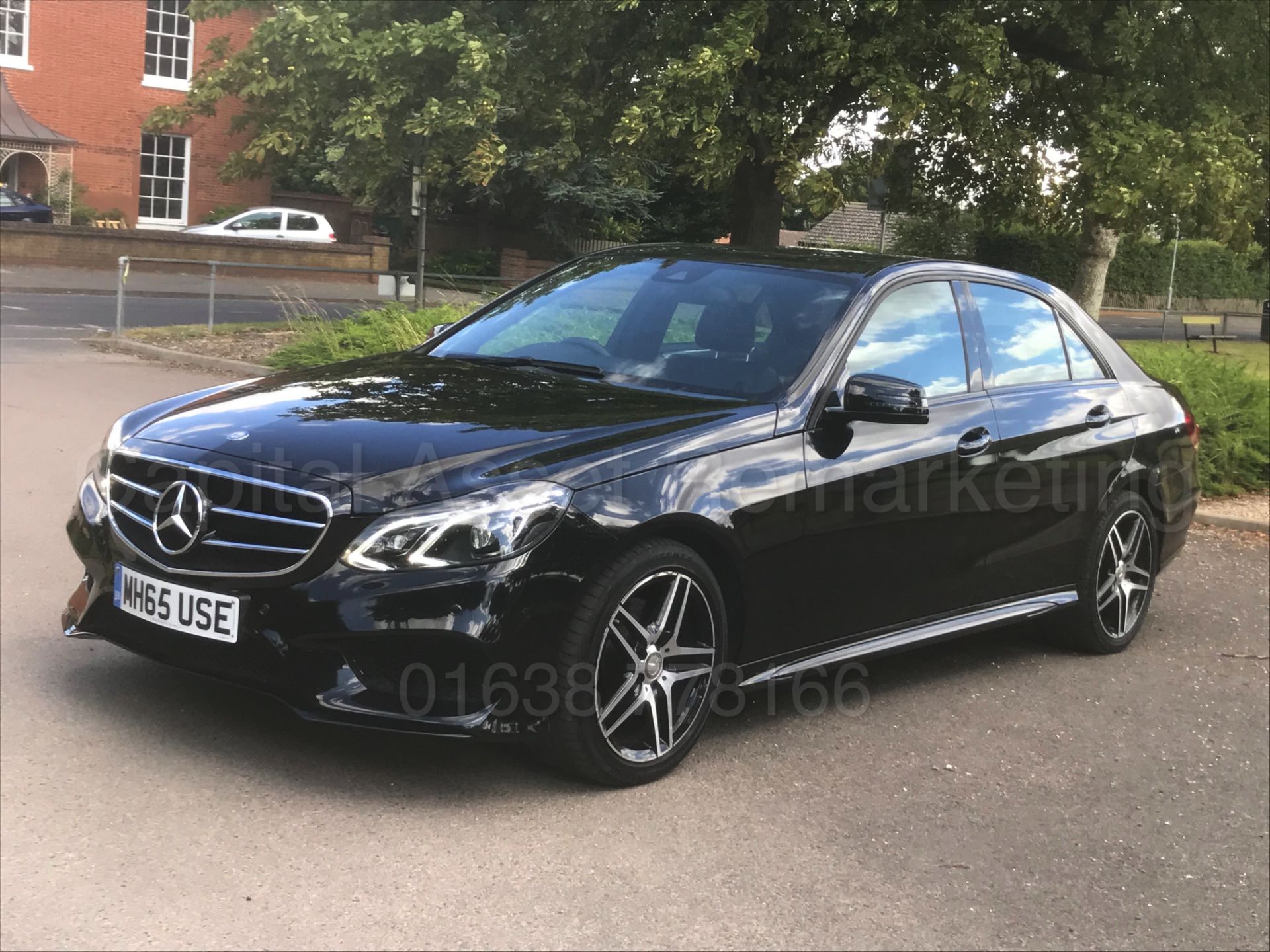 MERCEDES-BENZ E220D *AMG - NIGHT EDITION* SALOON (2016) '7G AUTO - LEATHER - SAT NAV' *LOW MILES*