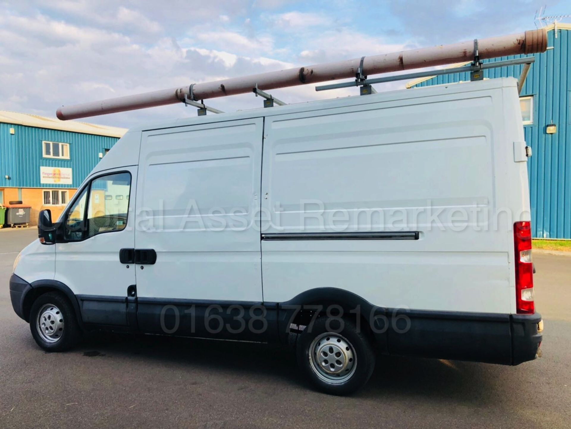 (On Sale) IVECO DAILY 35S11 'LCV - PANEL VAN' (2011 MODEL) '2.3 DIESEL - 127 BHP - 5 SPEED' - Image 12 of 24