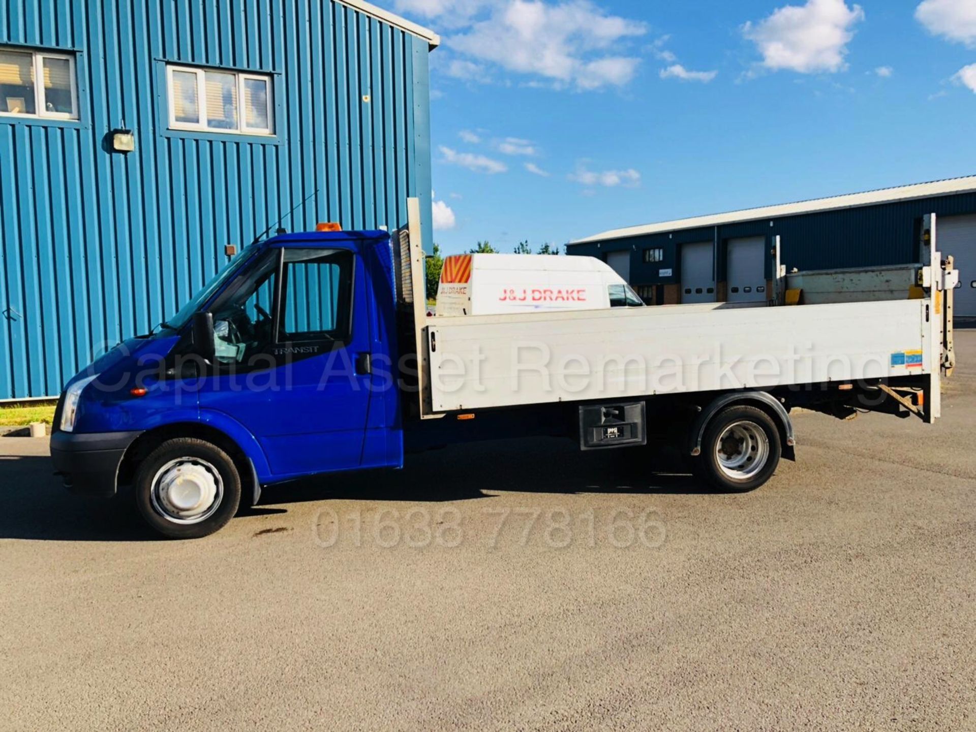 FORD TRANSIT 125 T350 'LWB - DROPSIDE' (2014) '2.2 TDCI - 125 BHP - 6 SPEED' **TAIL-LIFT** (1 OWNER) - Image 22 of 38