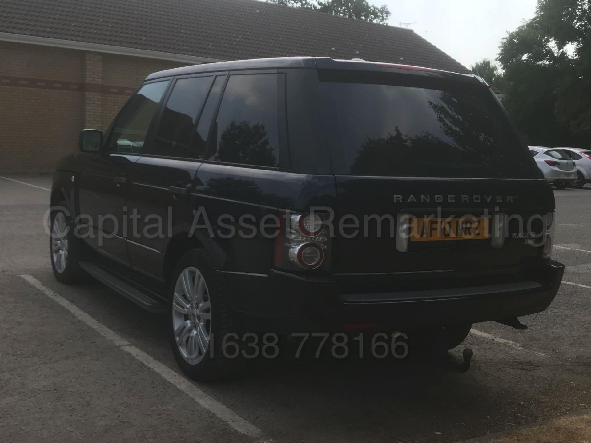 RANGE ROVER VOGUE **SE EDITION** (2010 - FACELIFT EDITION) 'TDV8 - 268 BHP - AUTO' **FULLY LOADED** - Image 9 of 62