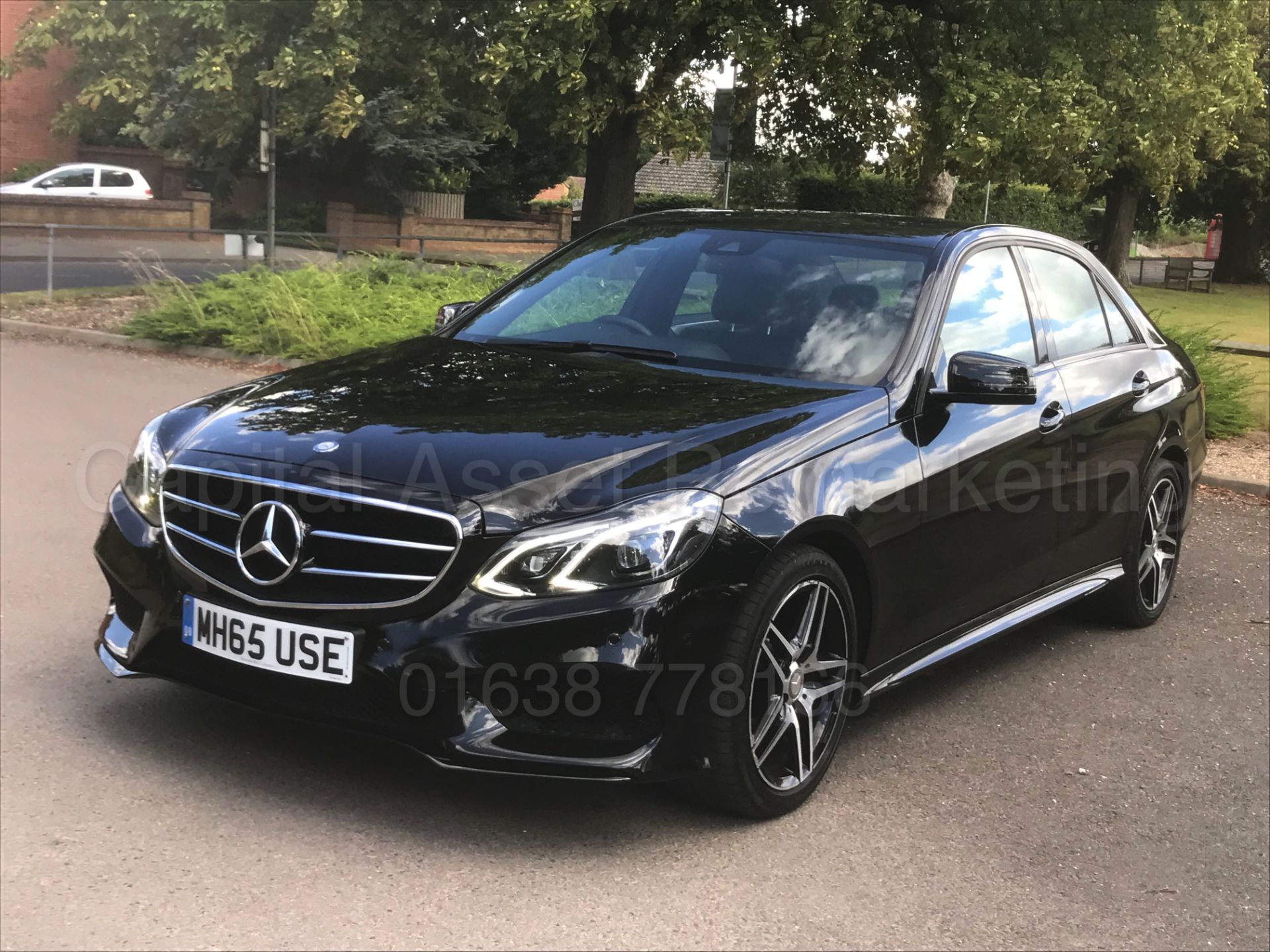 MERCEDES-BENZ E220D *AMG - NIGHT EDITION* SALOON (2016) '7G AUTO - LEATHER - SAT NAV' *LOW MILES* - Image 2 of 43