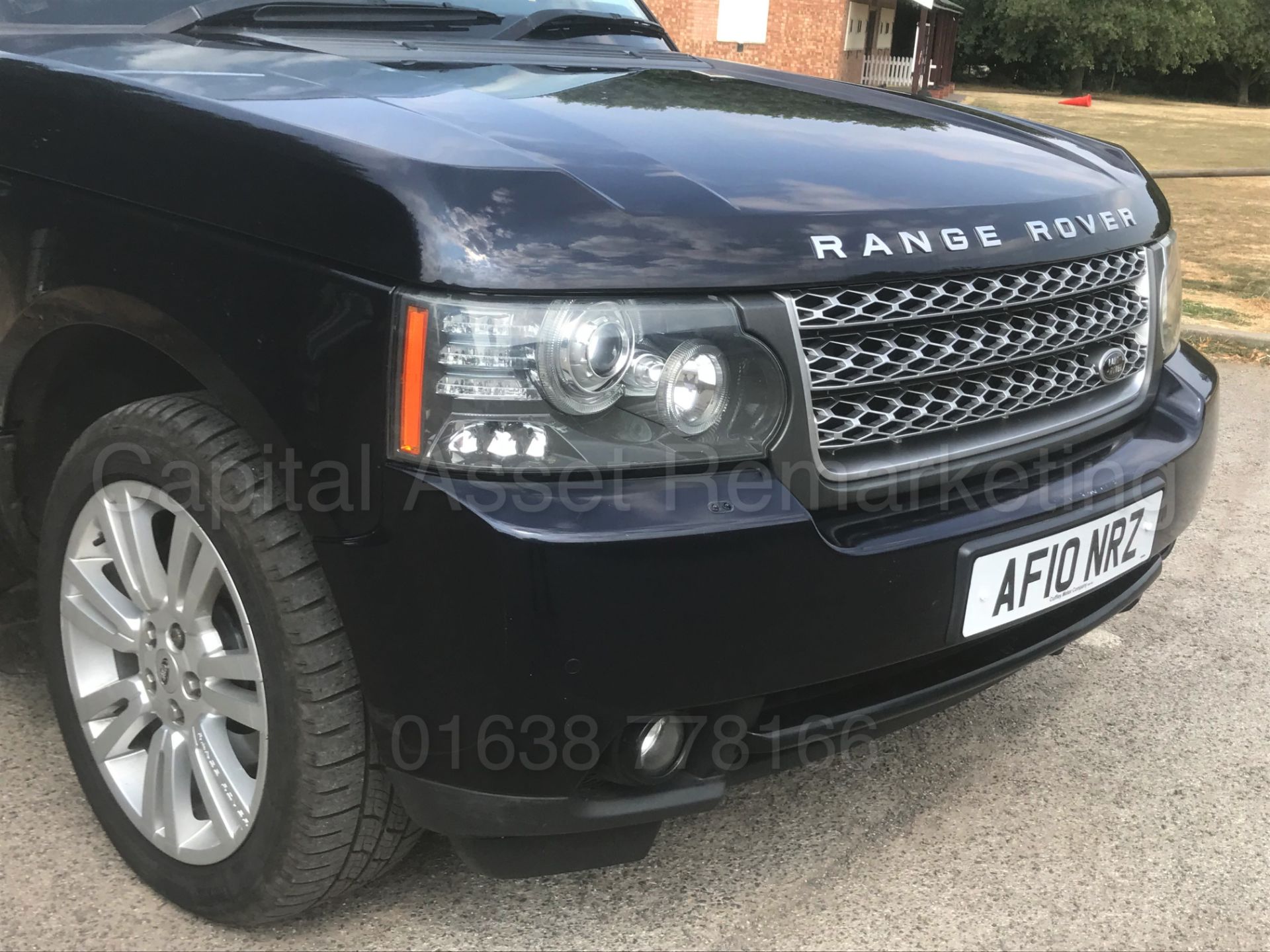 RANGE ROVER VOGUE **SE EDITION** (2010 - FACELIFT EDITION) 'TDV8 - 268 BHP - AUTO' **FULLY LOADED** - Image 15 of 62