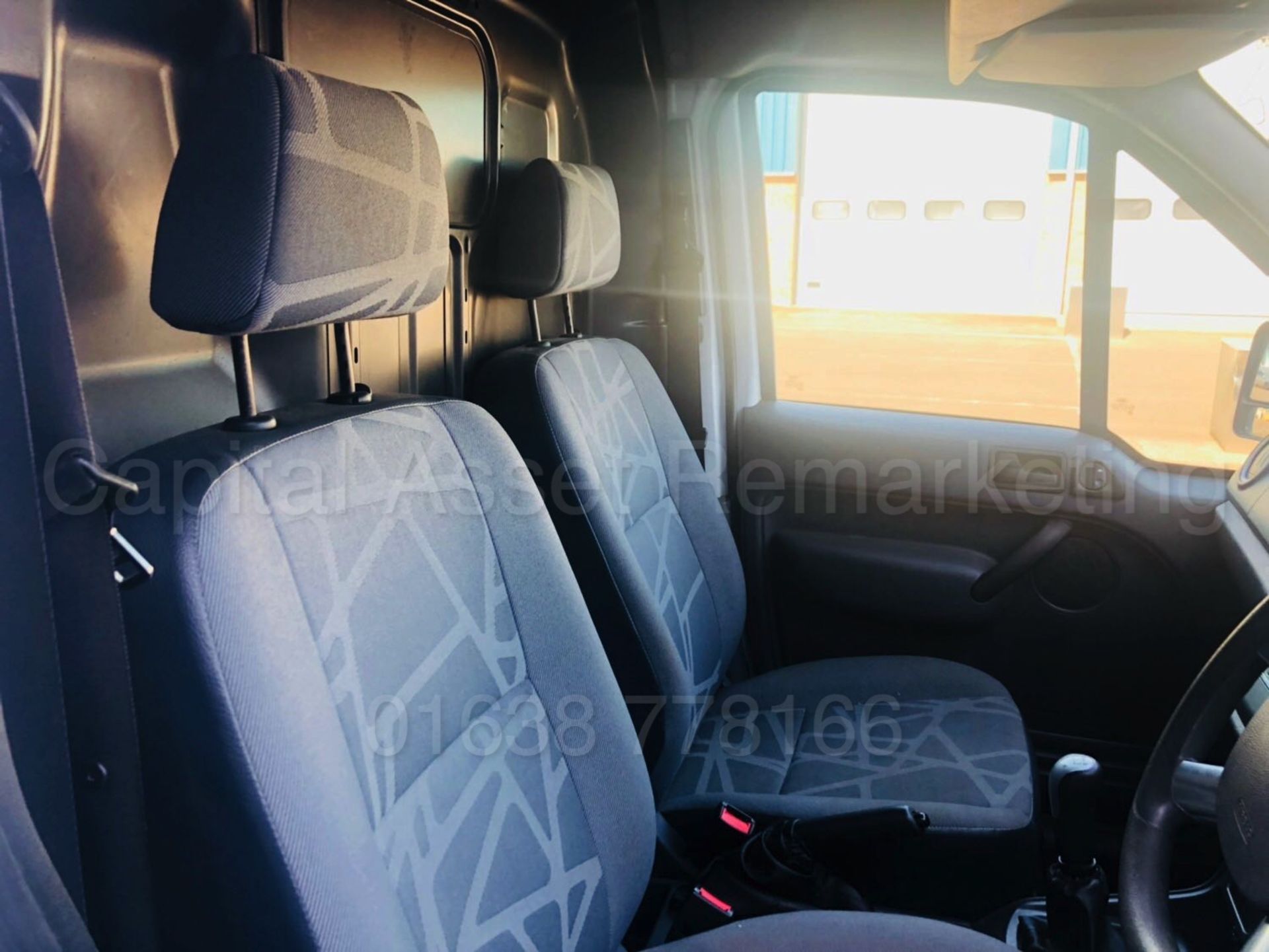 FORD TRANSIT CONNECT *TREND EDITION* 'LWB HI-ROOF' (2013) '1.8 TDCI - 90 BHP - 5 SPEED' *LOW MILES* - Image 12 of 26