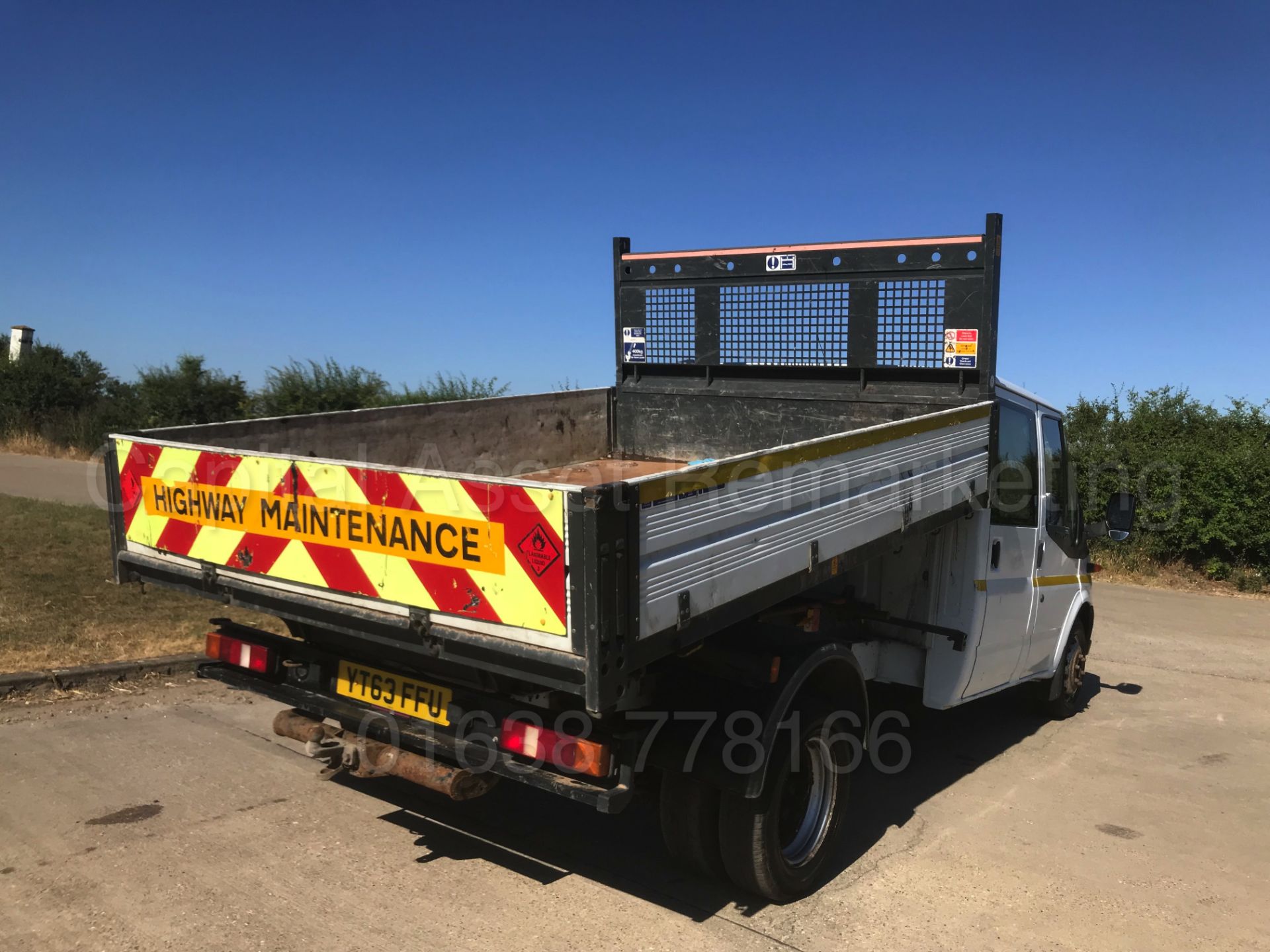 FORD TRANSIT 125 T350 RWD 'DOUBLE CAB - TIPPER' (2014 MODEL) '2.1 TDCI - 125 BHP - 6 SPEED' *3500KG* - Image 12 of 32