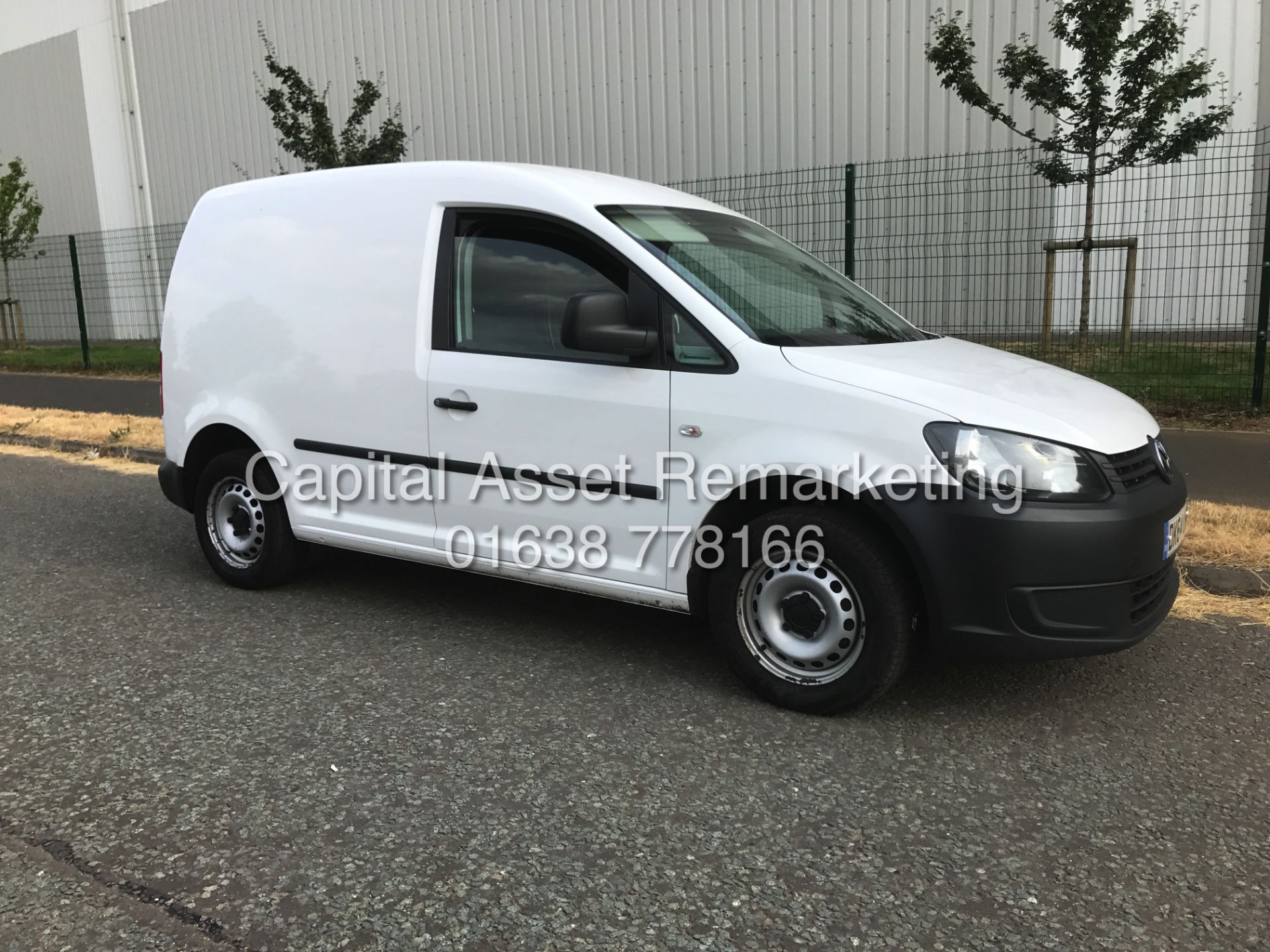 VOLKSWAGEN CADDY C20 1.6TDI "102BHP" 1 OWNER (2015 MODEL) AIR CON - ELEC PACK - SIDE LOADING DOOR - Image 5 of 18