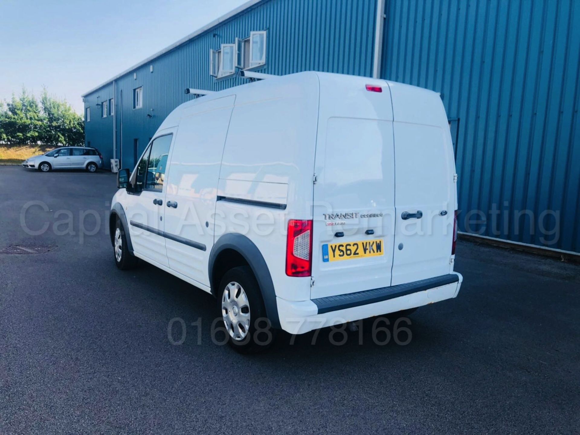 FORD TRANSIT CONNECT *TREND EDITION* 'LWB HI-ROOF' (2013) '1.8 TDCI - 90 BHP - 5 SPEED' *LOW MILES* - Image 4 of 26