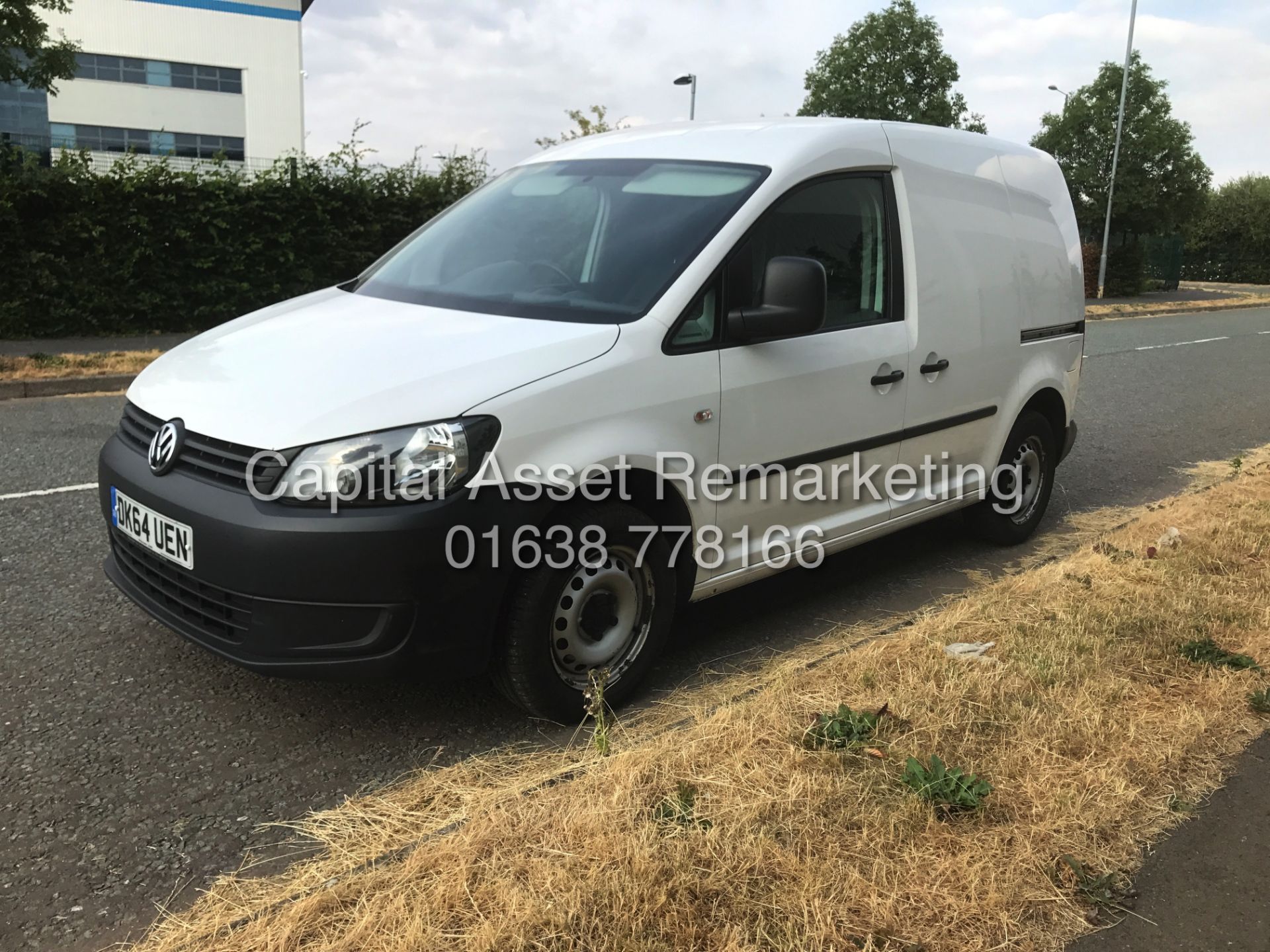 VOLKSWAGEN CADDY C20 1.6TDI "102BHP" 1 OWNER (2015 MODEL) AIR CON - ELEC PACK - SIDE LOADING DOOR - Image 2 of 18