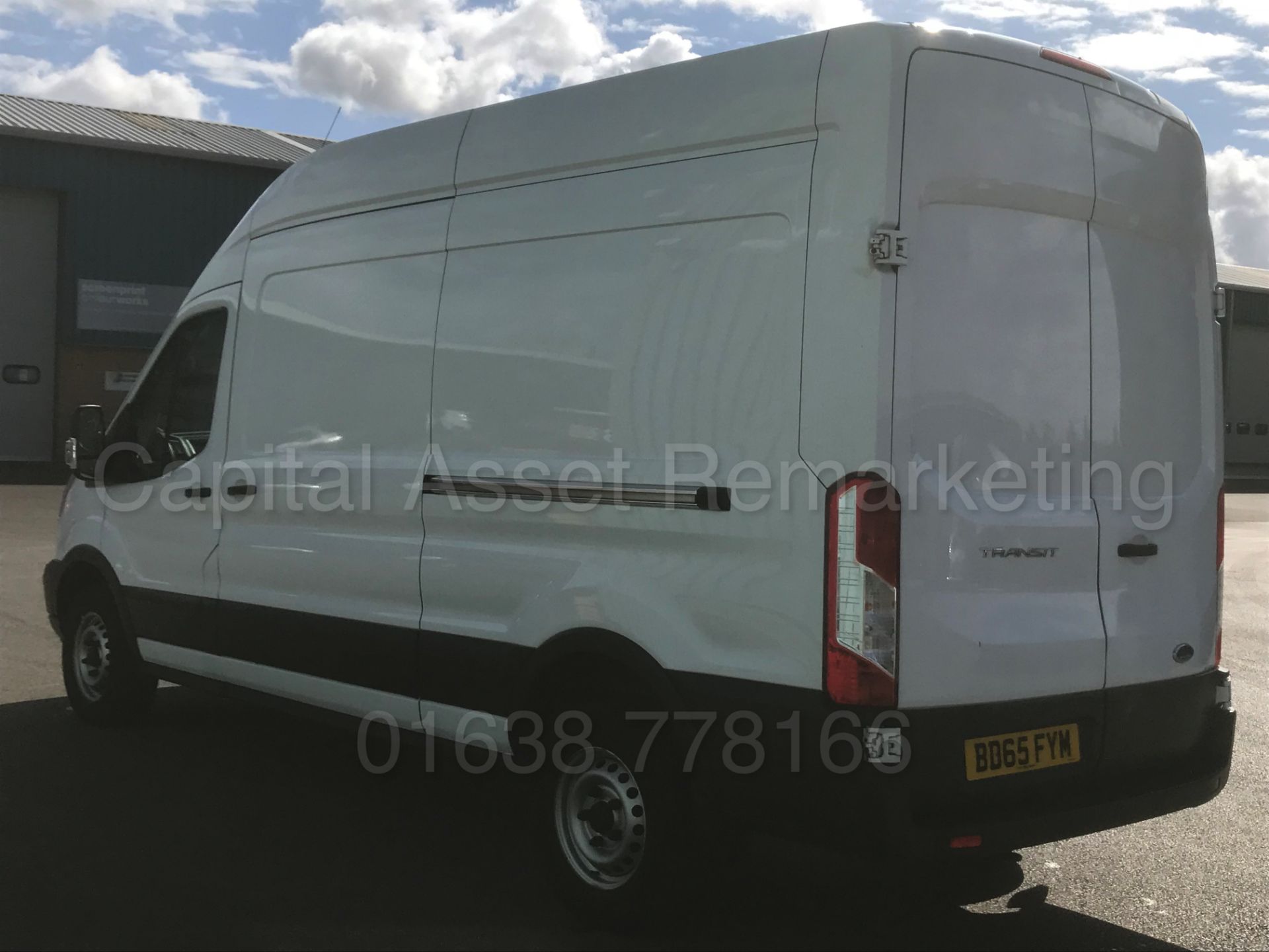 FORD TRANSIT T350 'LWB HI-ROOF - PANEL VAN' (2016 MODEL) '2.2 TDCI - 125 BHP - 6 SPEED' - Image 7 of 34