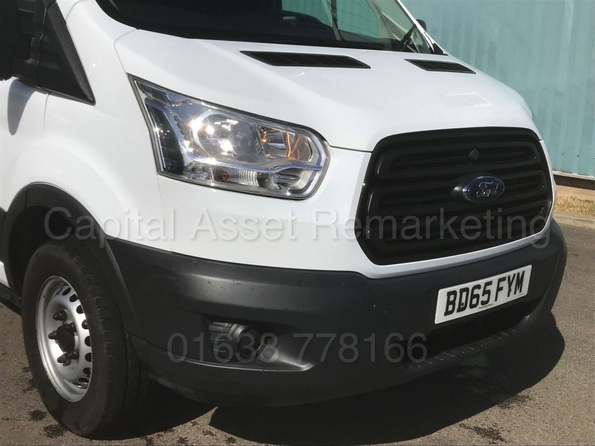 FORD TRANSIT T350 'LWB HI-ROOF - PANEL VAN' (2016 MODEL) '2.2 TDCI - 125 BHP - 6 SPEED' - Image 13 of 34