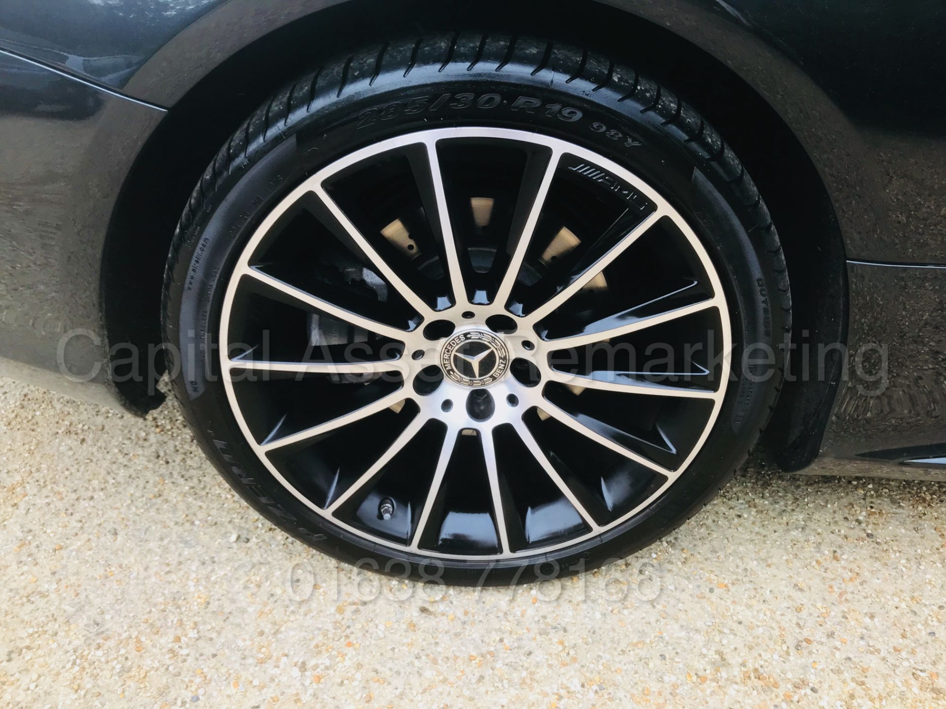 MERCEDES-BENZ SL 400 'AMG EDITION' (2018 MODEL) '3.0 V6 - 367 BHP - 9 SPEED AUTO' **MASSIVE SPEC** - Bild 30 aus 63