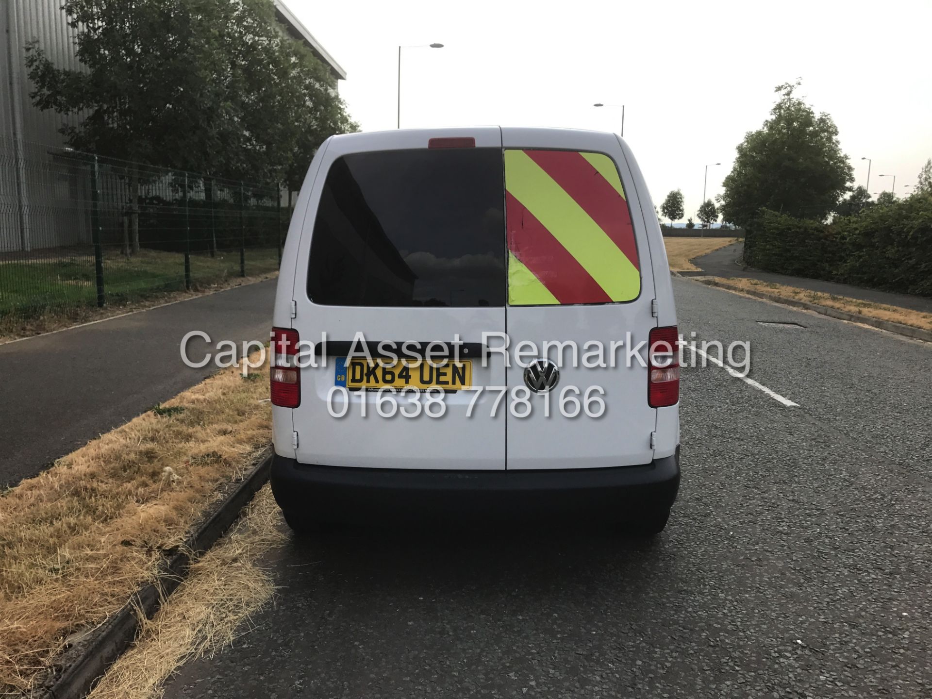 VOLKSWAGEN CADDY C20 1.6TDI "102BHP" 1 OWNER (2015 MODEL) AIR CON - ELEC PACK - SIDE LOADING DOOR - Bild 8 aus 18