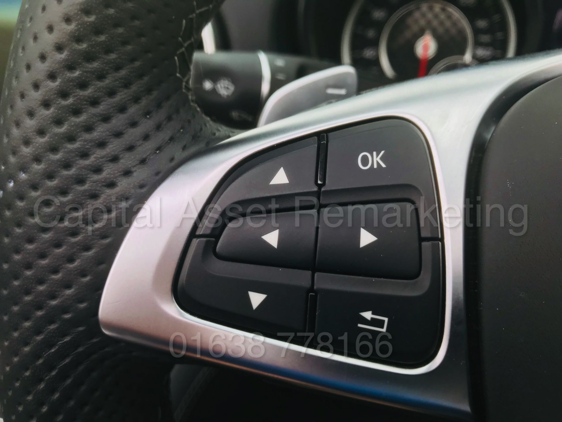 MERCEDES-BENZ SL 400 'AMG EDITION' (2018 MODEL) '3.0 V6 - 367 BHP - 9 SPEED AUTO' **MASSIVE SPEC** - Bild 51 aus 63