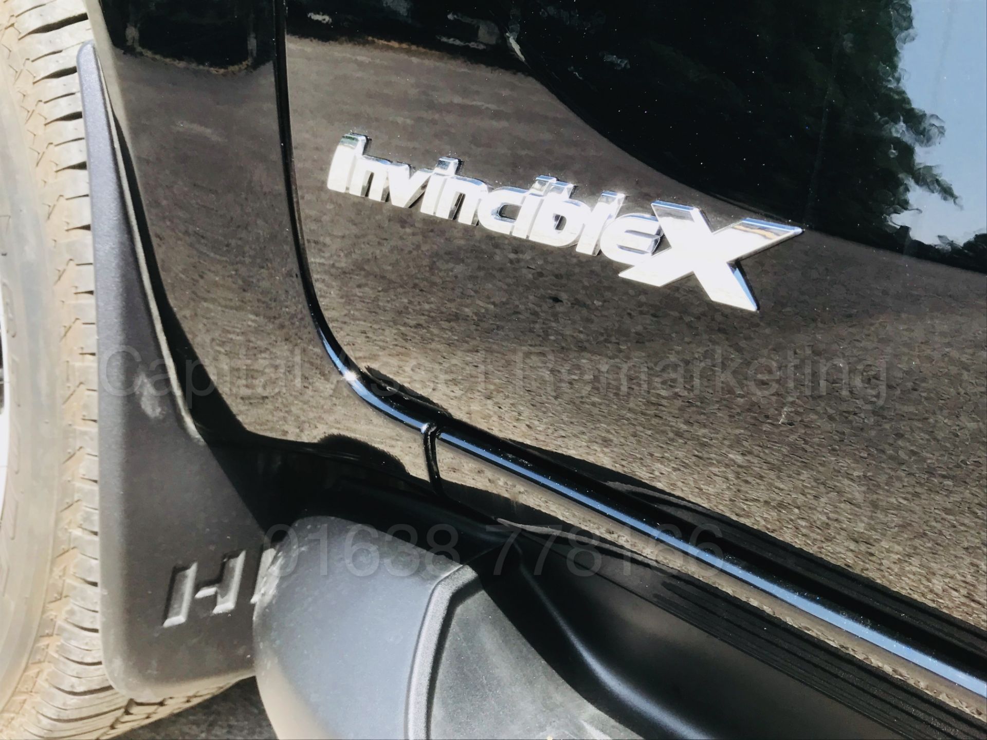 TOYOTA HILUX **INVINCIBLE X** (2018) D/CAB PICK-UP 'D-4D - AUTO - LEATHER - SAT NAV' *STOP/START* - Image 26 of 59