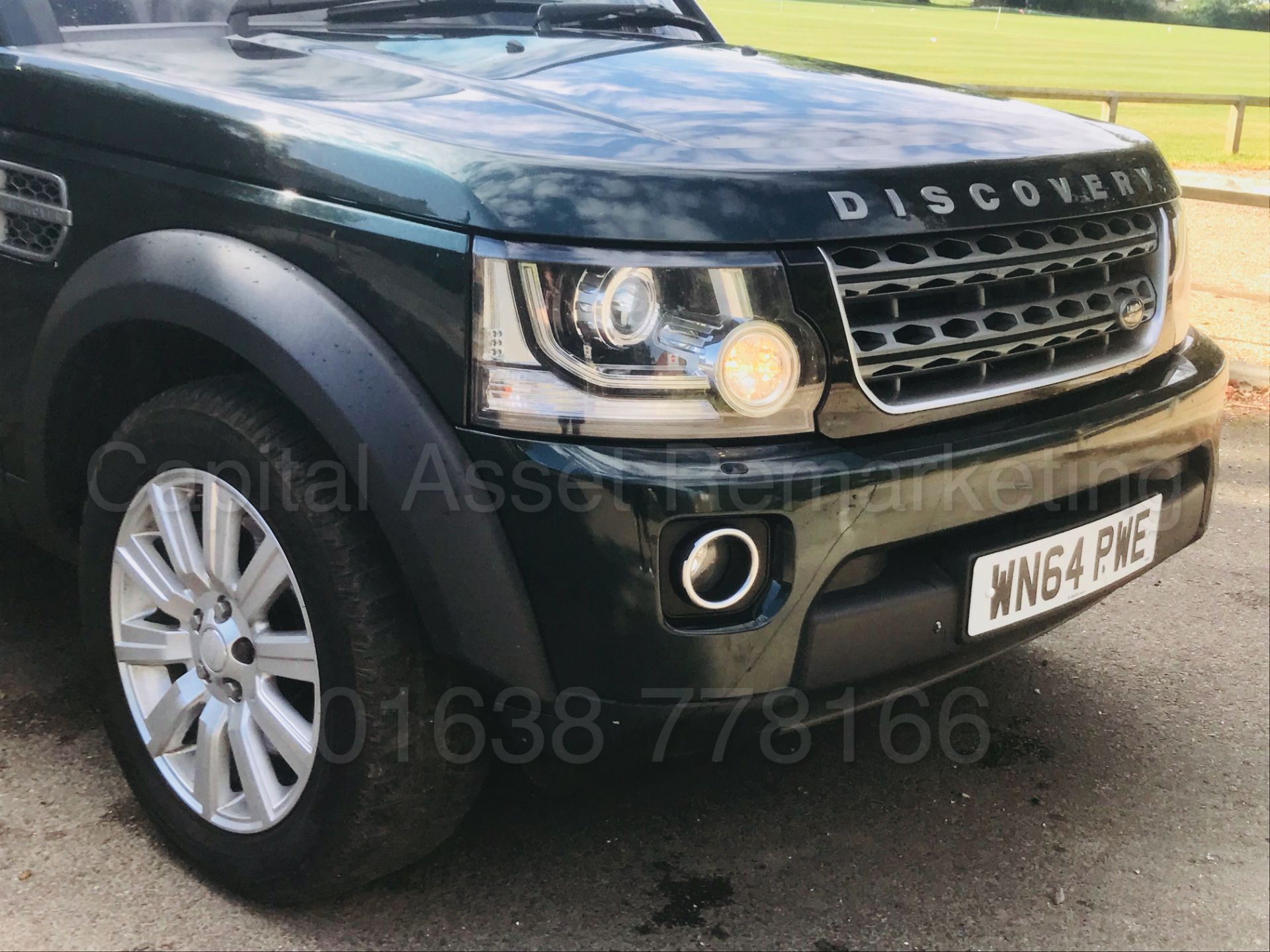 LAND ROVER DISCOVERY *XS EDITION* (2014) '3.0 SDV6 - 225 BHP- 8 SPEED AUTO' *MASSIVE SPEC* - Image 13 of 45
