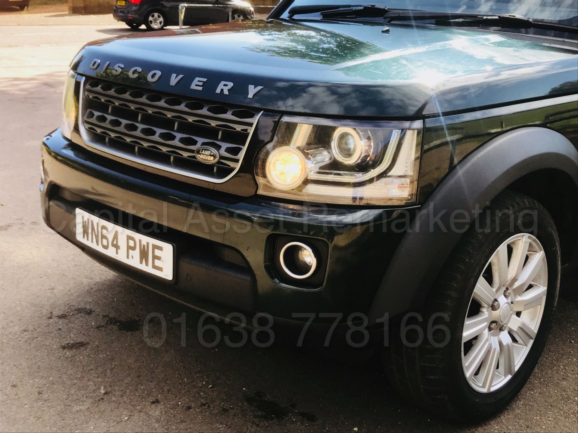 LAND ROVER DISCOVERY *XS EDITION* (2014) '3.0 SDV6 - 225 BHP- 8 SPEED AUTO' *MASSIVE SPEC* - Image 14 of 45