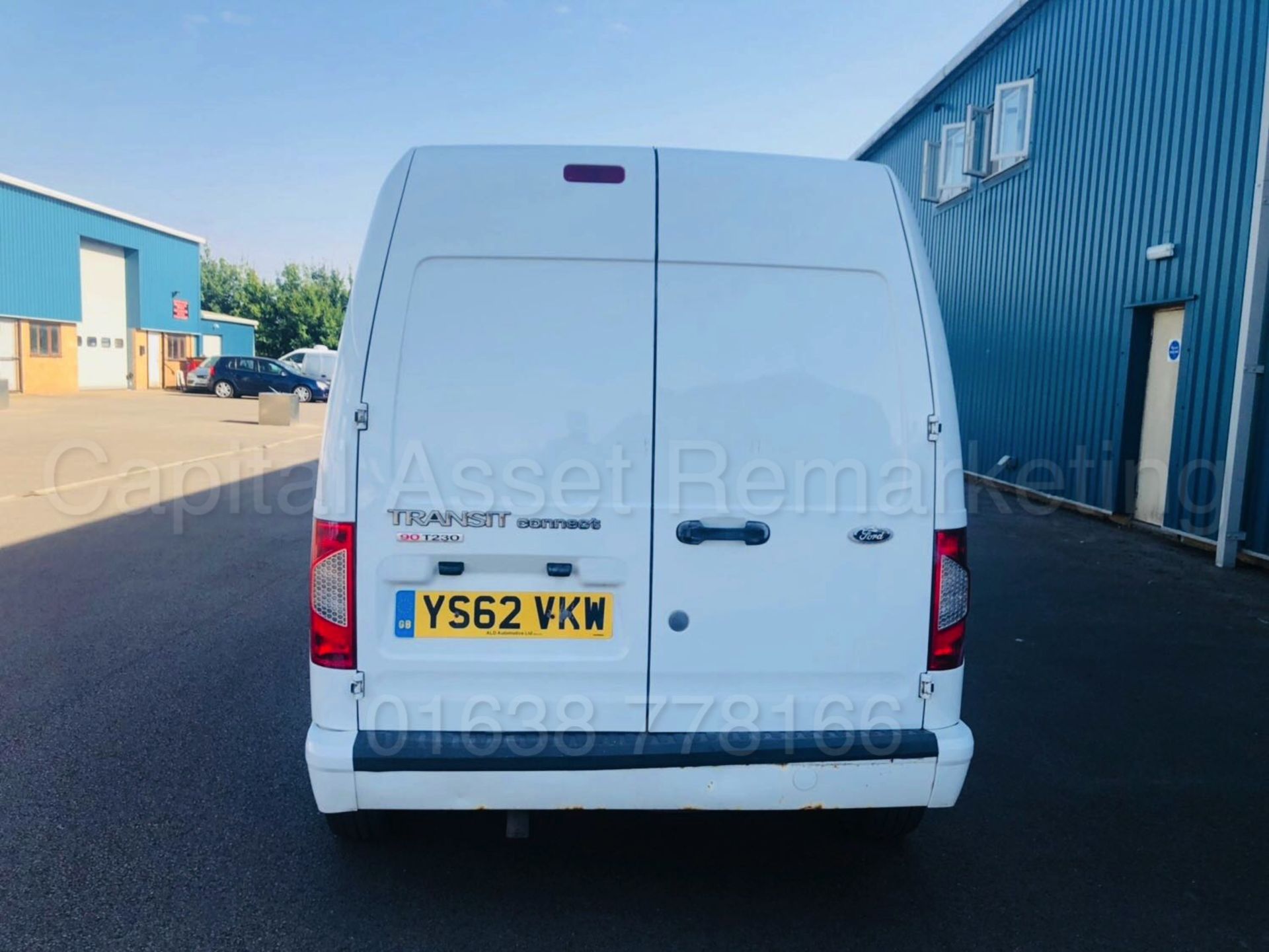 FORD TRANSIT CONNECT *TREND EDITION* 'LWB HI-ROOF' (2013) '1.8 TDCI - 90 BHP - 5 SPEED' *LOW MILES* - Image 18 of 26