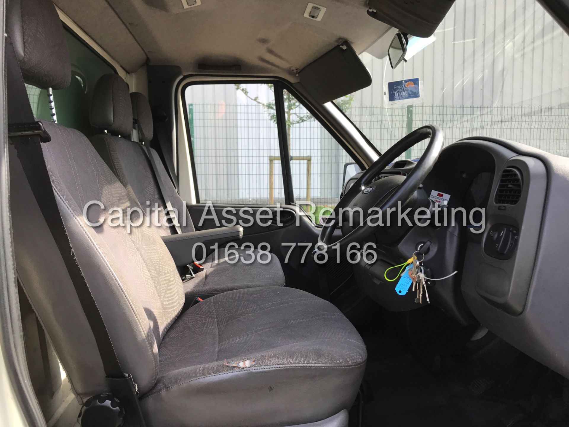 On Sale FORD TRANSIT 2.4TDCI T350 LUTON / BOX VAN (2006 MODEL) 1 OWNER -ONLY 98K FROM NEW - Image 7 of 10