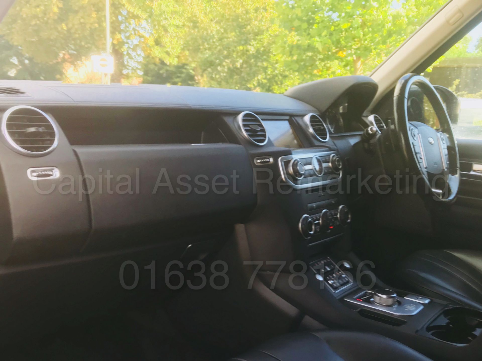 LAND ROVER DISCOVERY *XS EDITION* (2014) '3.0 SDV6 - 225 BHP- 8 SPEED AUTO' *MASSIVE SPEC* - Image 21 of 45