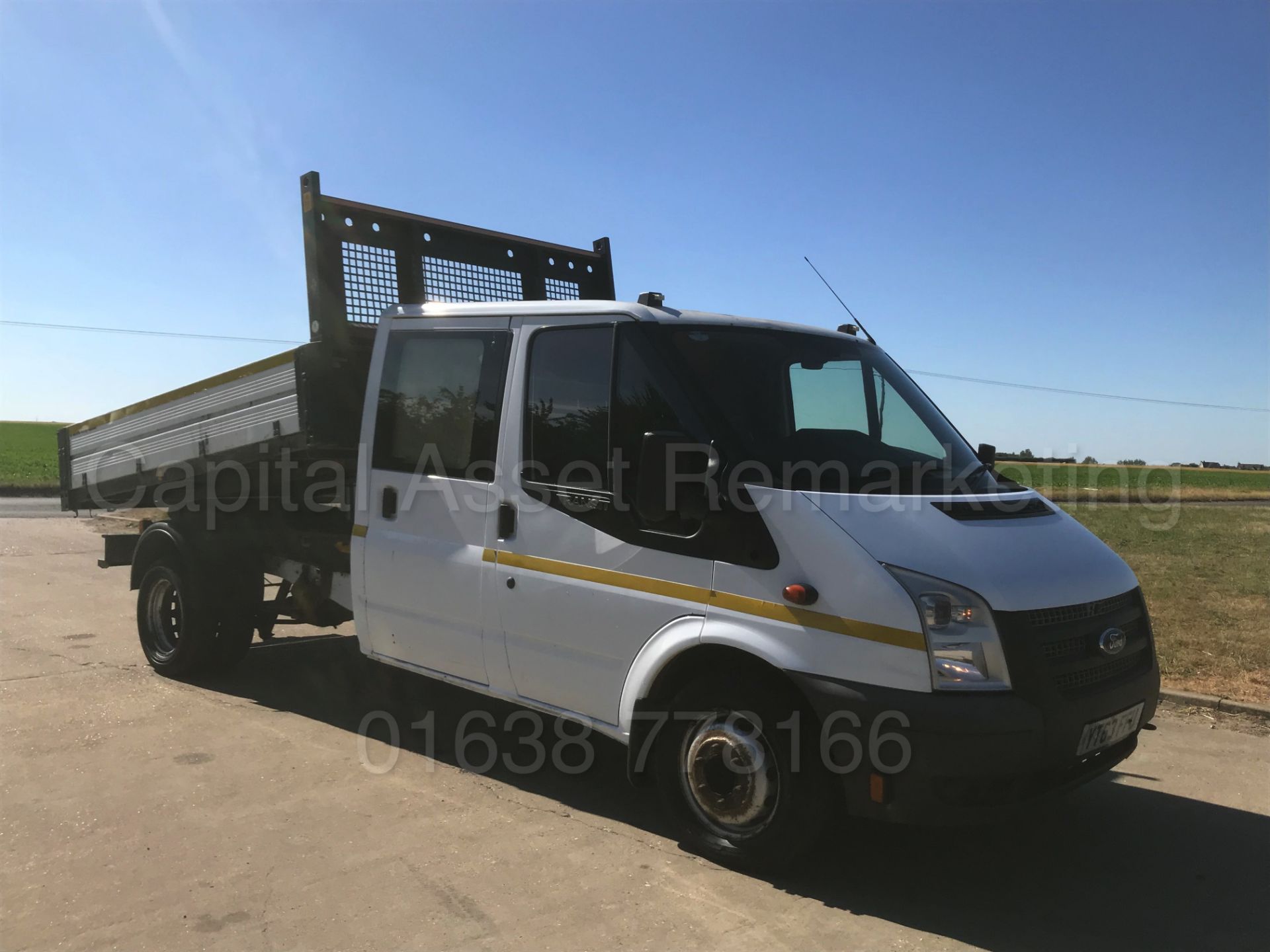 FORD TRANSIT 125 T350 RWD 'DOUBLE CAB - TIPPER' (2014 MODEL) '2.1 TDCI - 125 BHP - 6 SPEED' *3500KG* - Bild 2 aus 32