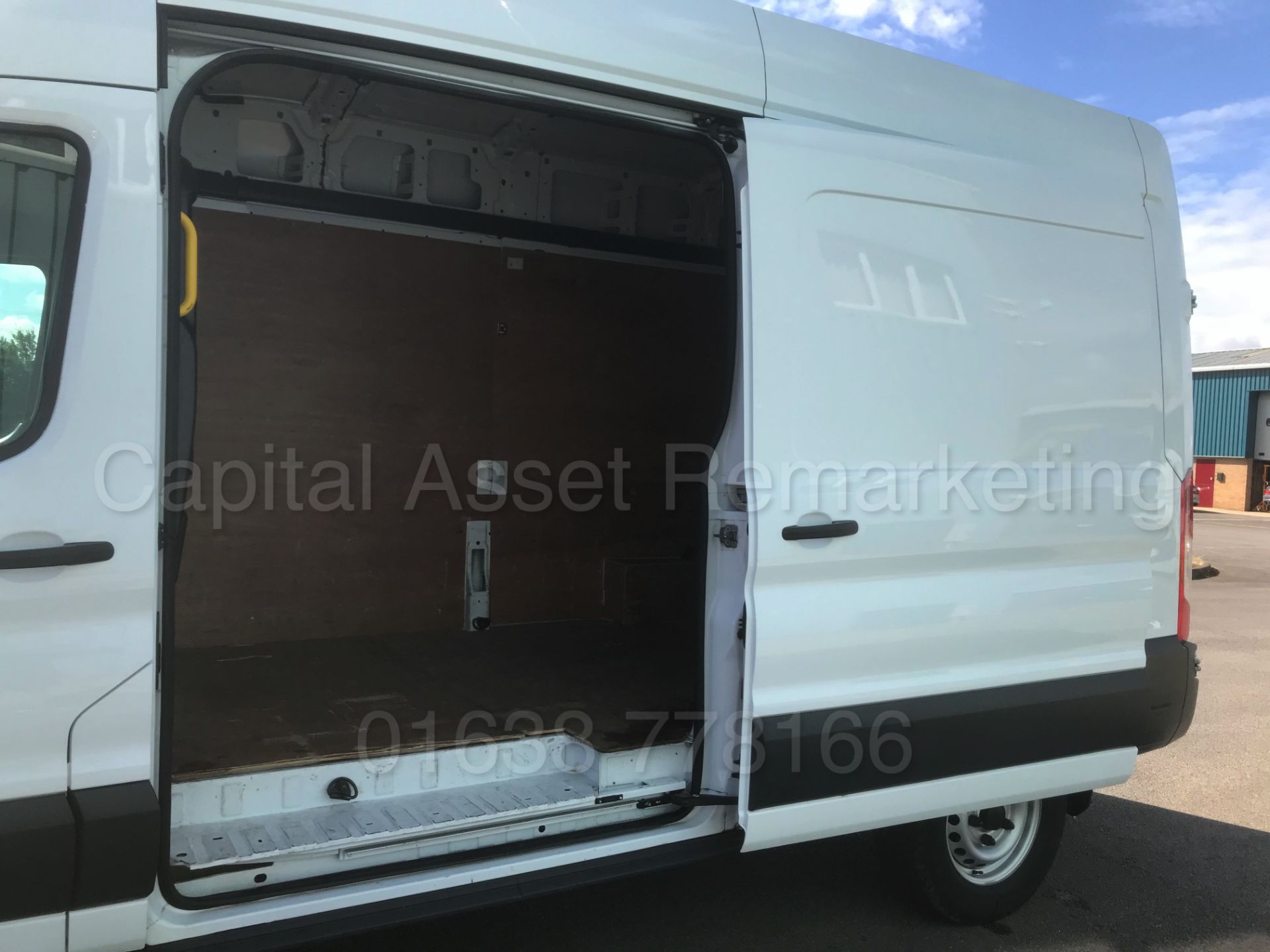 FORD TRANSIT T350 'LWB HI-ROOF - PANEL VAN' (2016 MODEL) '2.2 TDCI - 125 BHP - 6 SPEED' - Image 20 of 34