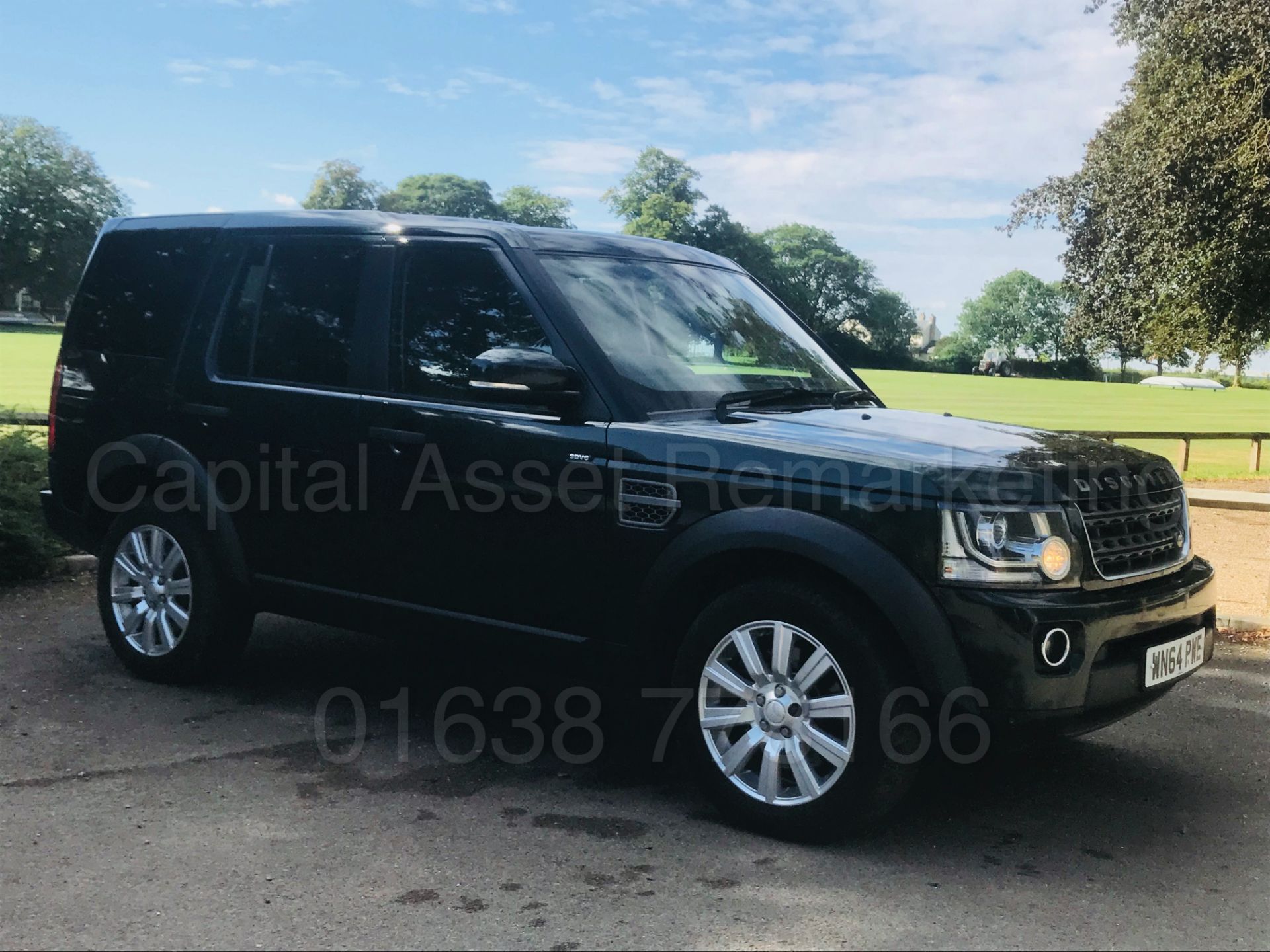 LAND ROVER DISCOVERY *XS EDITION* (2014) '3.0 SDV6 - 225 BHP- 8 SPEED AUTO' *MASSIVE SPEC* (1 OWNER)