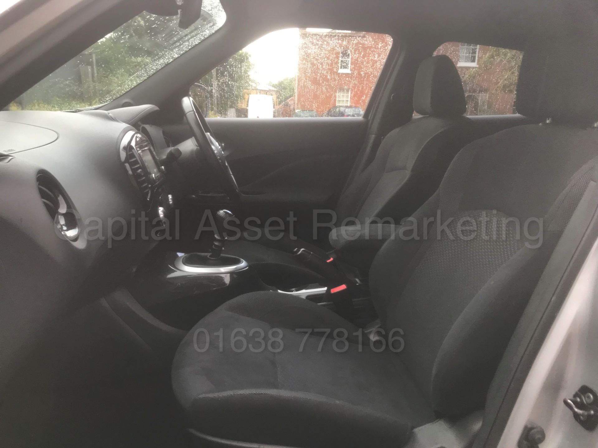 NISSAN JUKE *N-CONNECTA* 5 DOOR (2016) '1.5 DCI - 6 SPEED' **AIR CON - SAT NAV** (1 OWNER - FSH) - Bild 23 aus 44