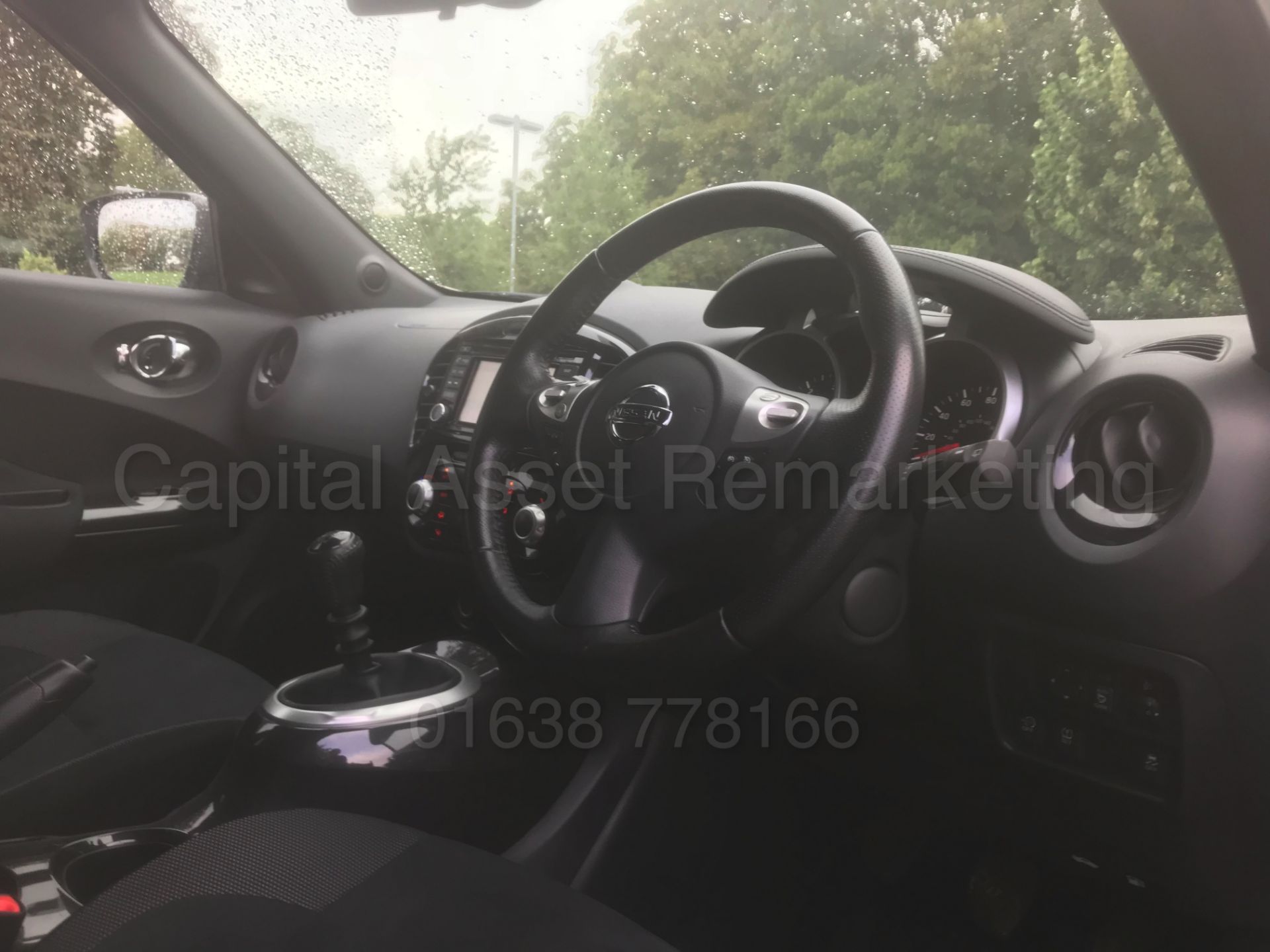 NISSAN JUKE *N-CONNECTA* 5 DOOR (2016) '1.5 DCI - 6 SPEED' **AIR CON - SAT NAV** (1 OWNER - FSH) - Bild 33 aus 44