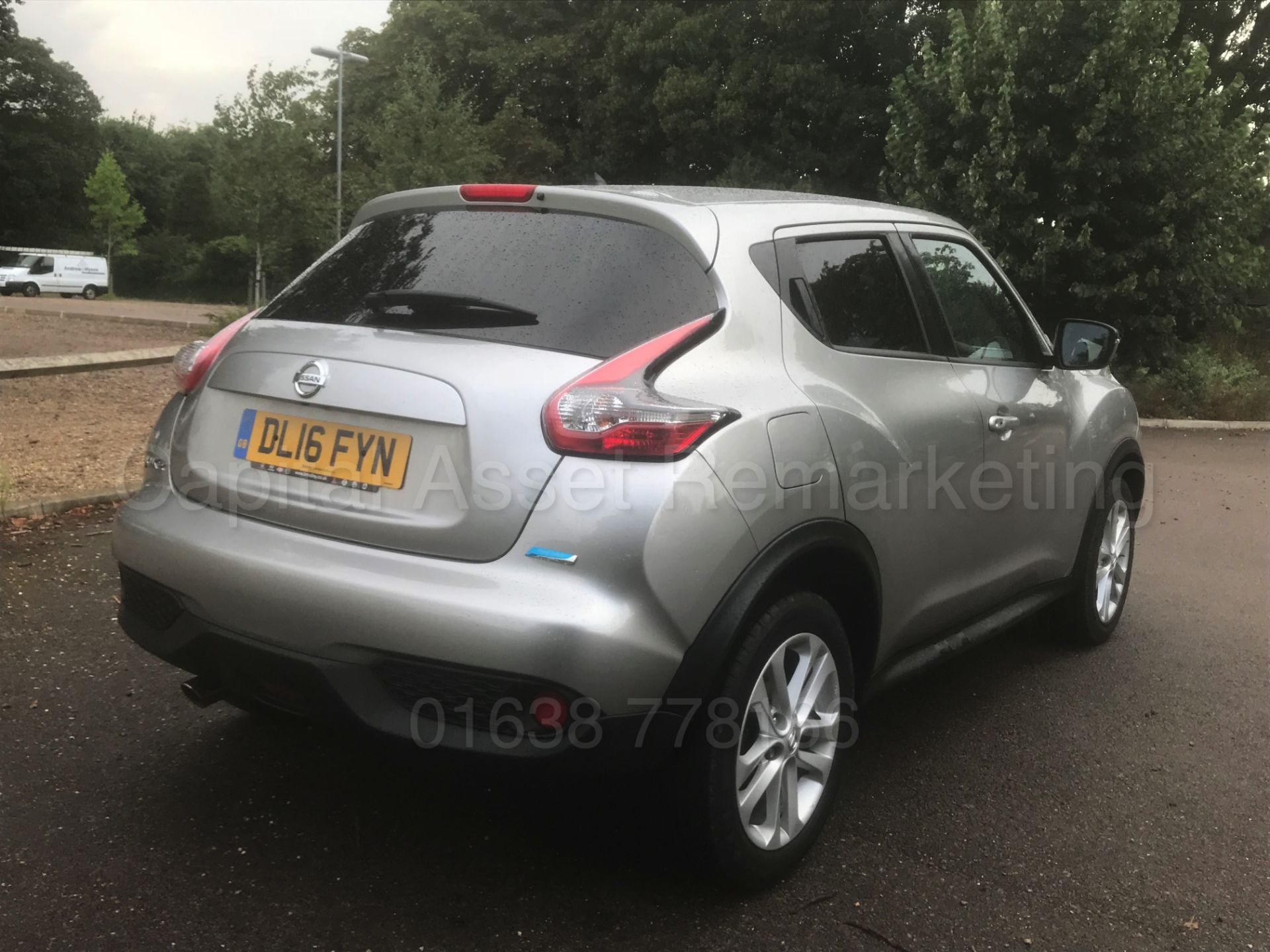 NISSAN JUKE *N-CONNECTA* 5 DOOR (2016) '1.5 DCI - 6 SPEED' **AIR CON - SAT NAV** (1 OWNER - FSH) - Image 10 of 44