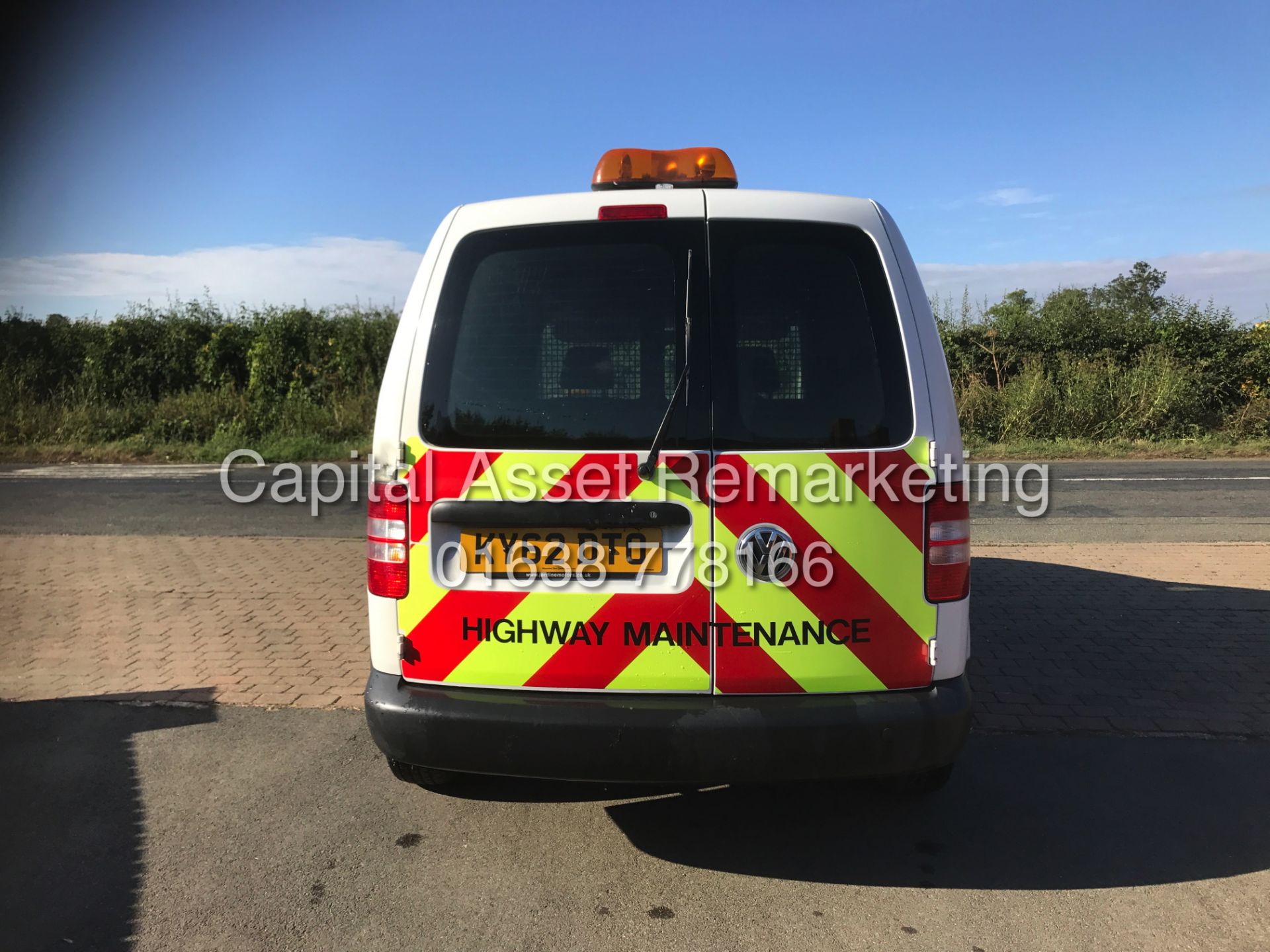 (ON SALE) VOLKSWAGEN CADDY C20 1.6TDI (102) 2013 MODEL- 1 OWNER - NEW SHAPE - SERVICE HISTORY - LOOK - Image 4 of 8