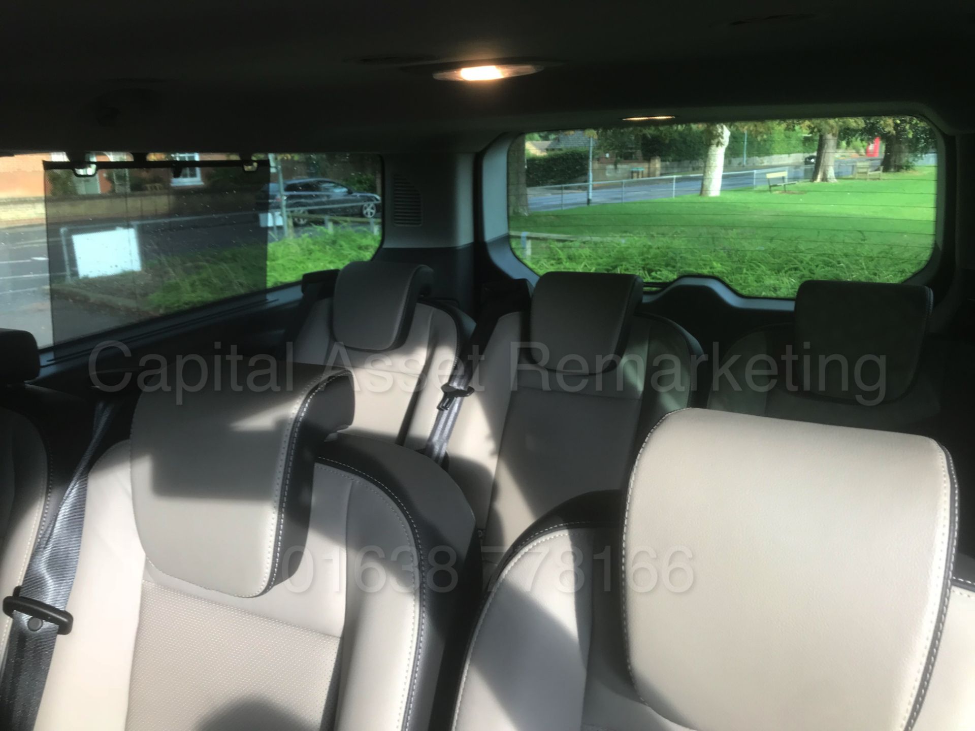 FORD TRANSIT 'TOURNEO' *TITANIUM EDITION* (2018) *9 SEATER MPV* '2.0 TDCI - 6 SPEED' *LOW MILES* - Image 32 of 62