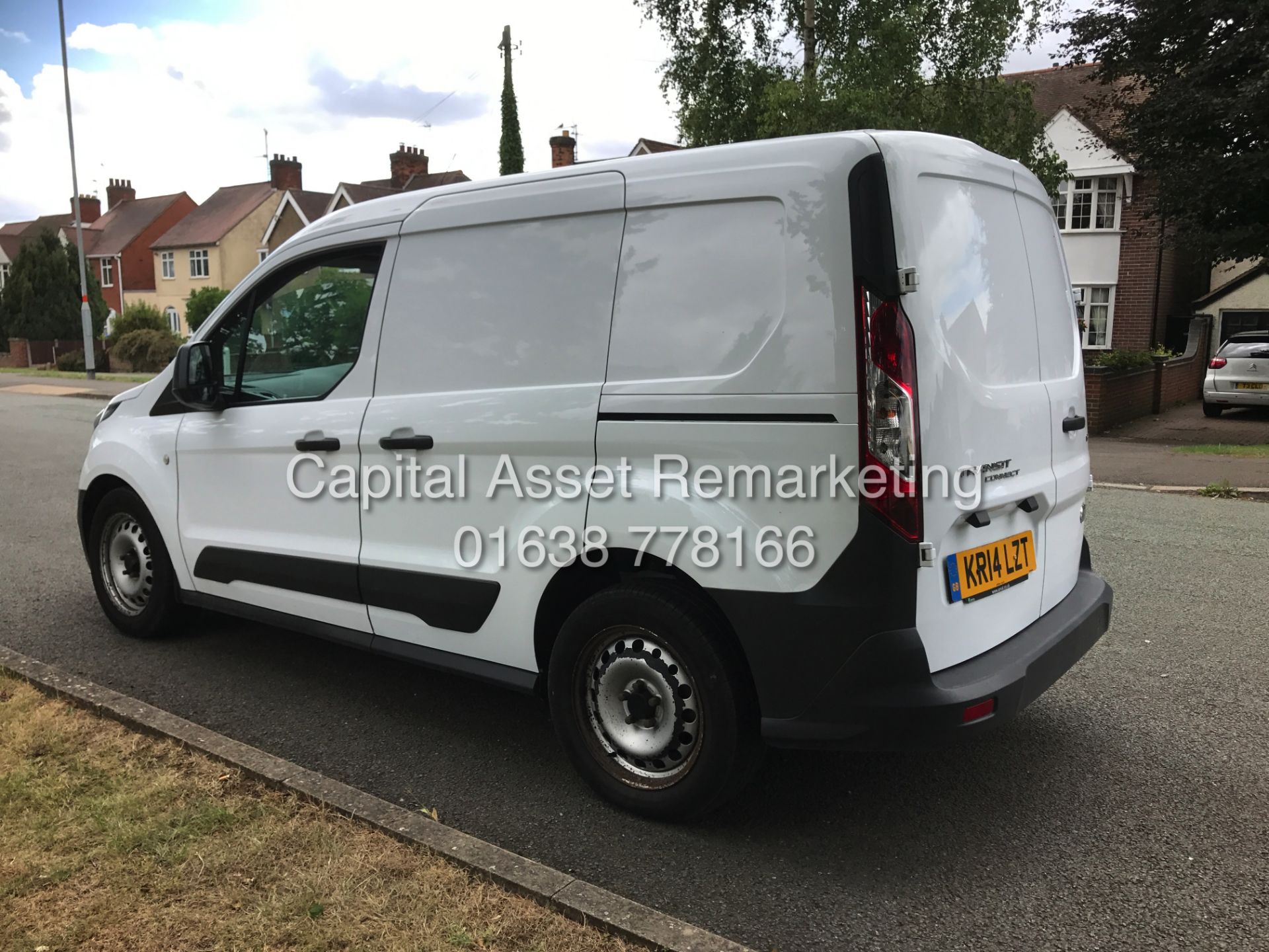 (ON SALE) FORD TRANSIT CONNECT 1.6TDCI L1 "200" 1 OWNER (14 REG - NEW SHAPE) ONLY 76K MILES - SLD - Bild 4 aus 14