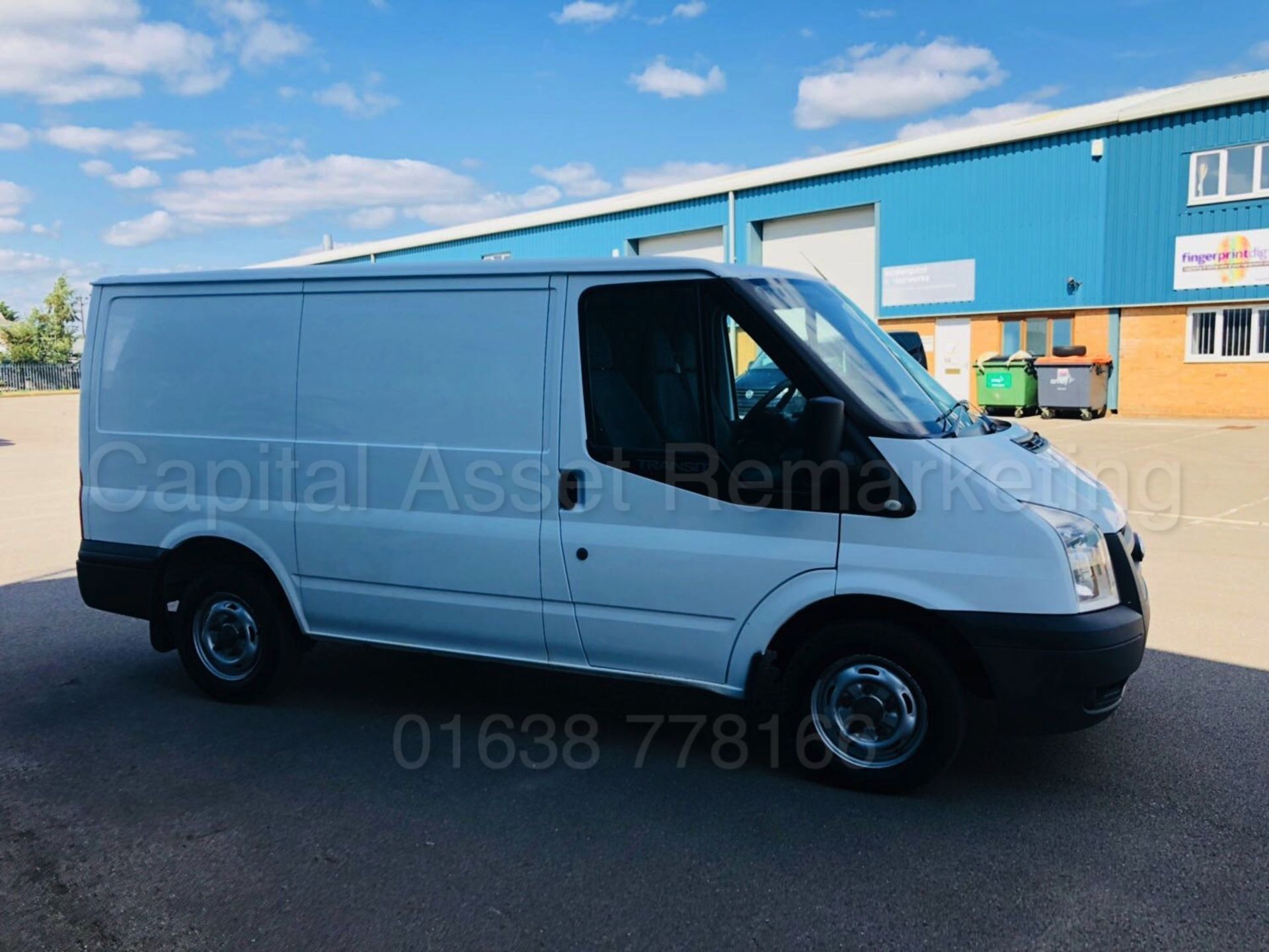 FORD TRANSIT 85 T260 *SWB - PANEL VAN* (2011 MODEL) '2.2 TDCI - 85 BHP - 5 SPEED' **LOW MILES** - Bild 9 aus 21