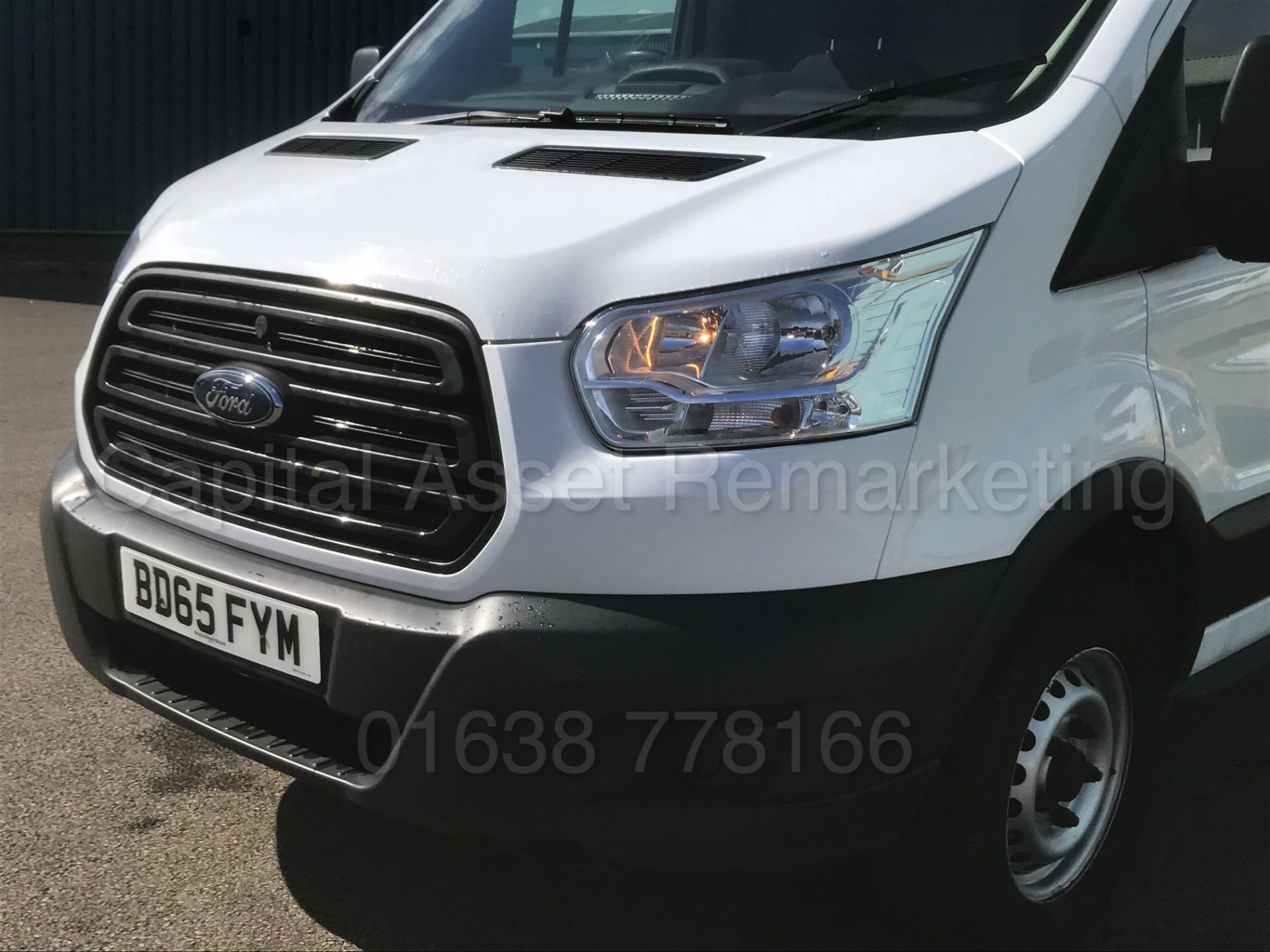 FORD TRANSIT T350 'LWB HI-ROOF - PANEL VAN' (2016 MODEL) '2.2 TDCI - 125 BHP - 6 SPEED' - Bild 14 aus 34