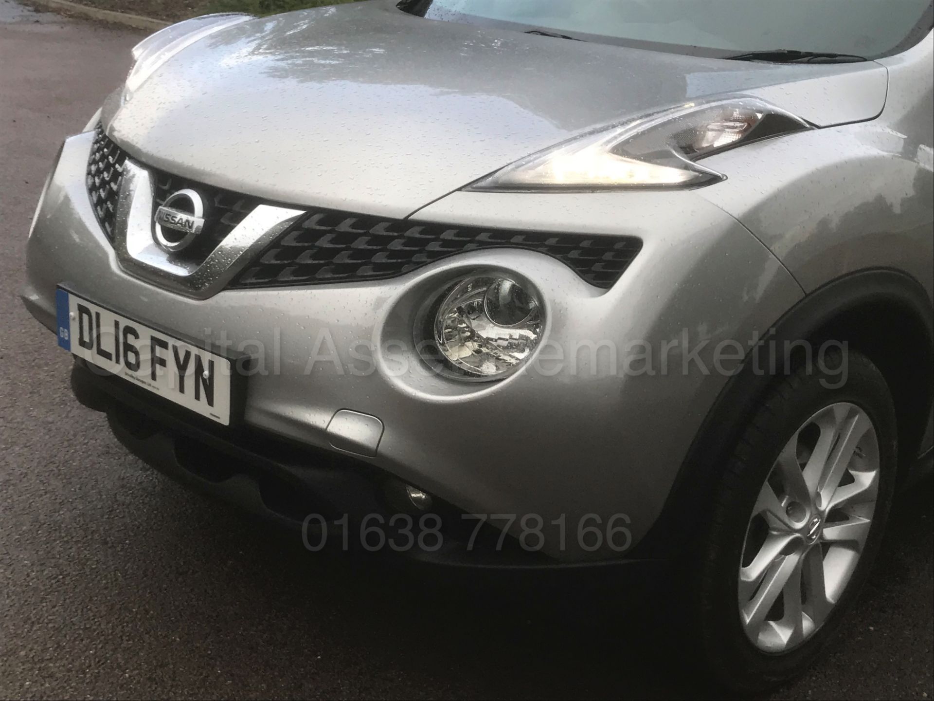 NISSAN JUKE *N-CONNECTA* 5 DOOR (2016) '1.5 DCI - 6 SPEED' **AIR CON - SAT NAV** (1 OWNER - FSH) - Bild 14 aus 44