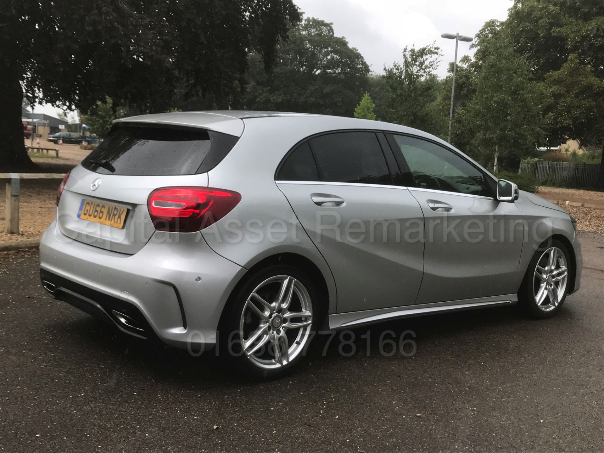 MERCEDES-BENZ A220D *AMG LINE* (2017 MODEL) 'AUTO - 177 BHP - LEATHER - SAT NAV' *MASSIVE SPEC* - Image 11 of 47