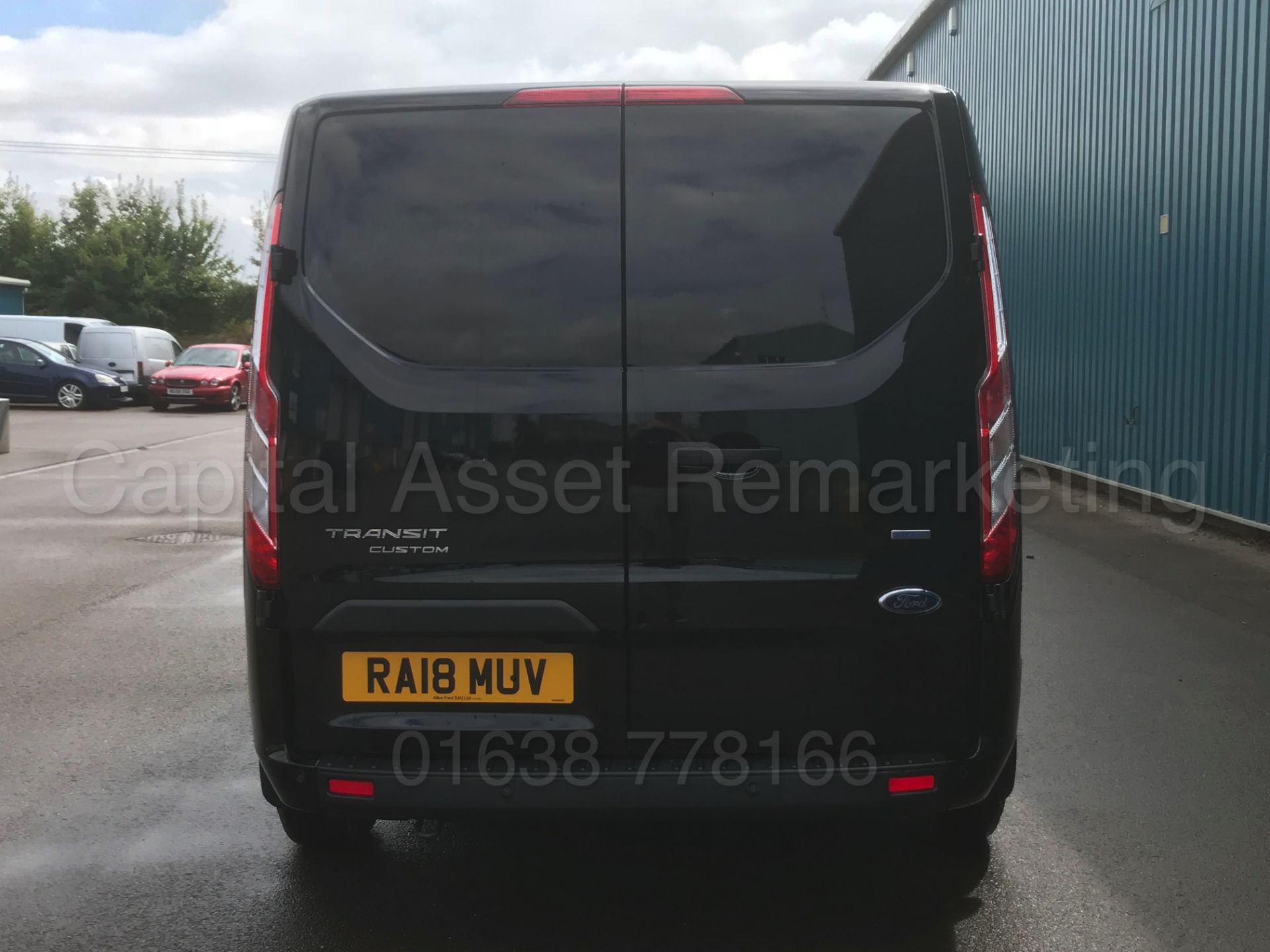 FORD TRANSIT CUSTOM *TREND EDITION* (2018 - ALL NEW MODEL) '2.0 TDCI - 6 SPEED' *DELIVERY MILEAGE* - Bild 10 aus 49