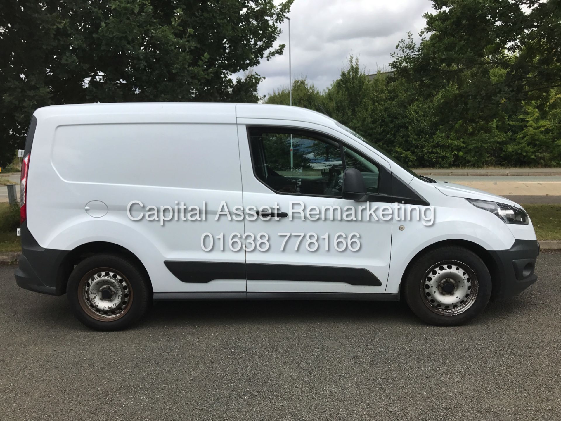 (ON SALE) FORD TRANSIT CONNECT 1.6TDCI L1 "200" 1 OWNER (14 REG - NEW SHAPE) ONLY 76K MILES - SLD - Image 7 of 14