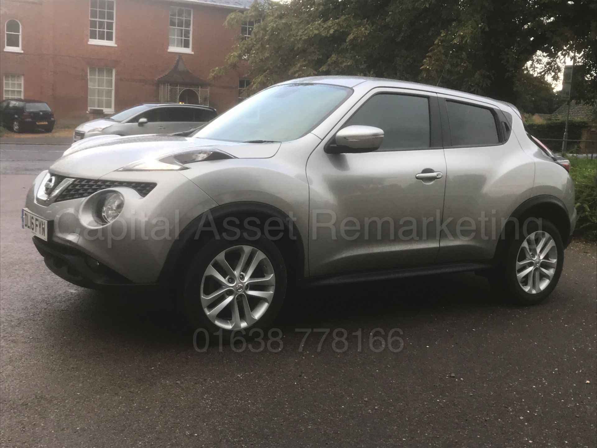 NISSAN JUKE *N-CONNECTA* 5 DOOR (2016) '1.5 DCI - 6 SPEED' **AIR CON - SAT NAV** (1 OWNER - FSH) - Image 6 of 44