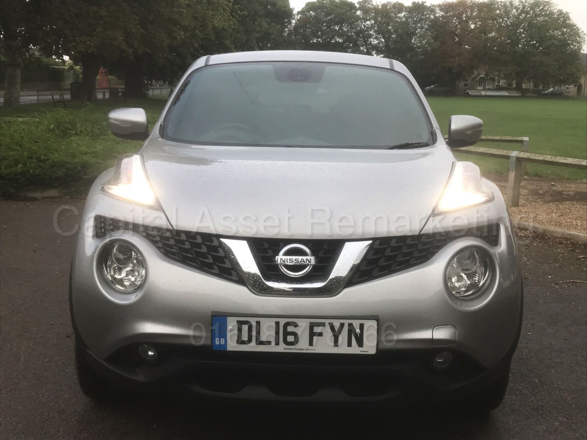 NISSAN JUKE *N-CONNECTA* 5 DOOR (2016) '1.5 DCI - 6 SPEED' **AIR CON - SAT NAV** (1 OWNER - FSH) - Image 3 of 44