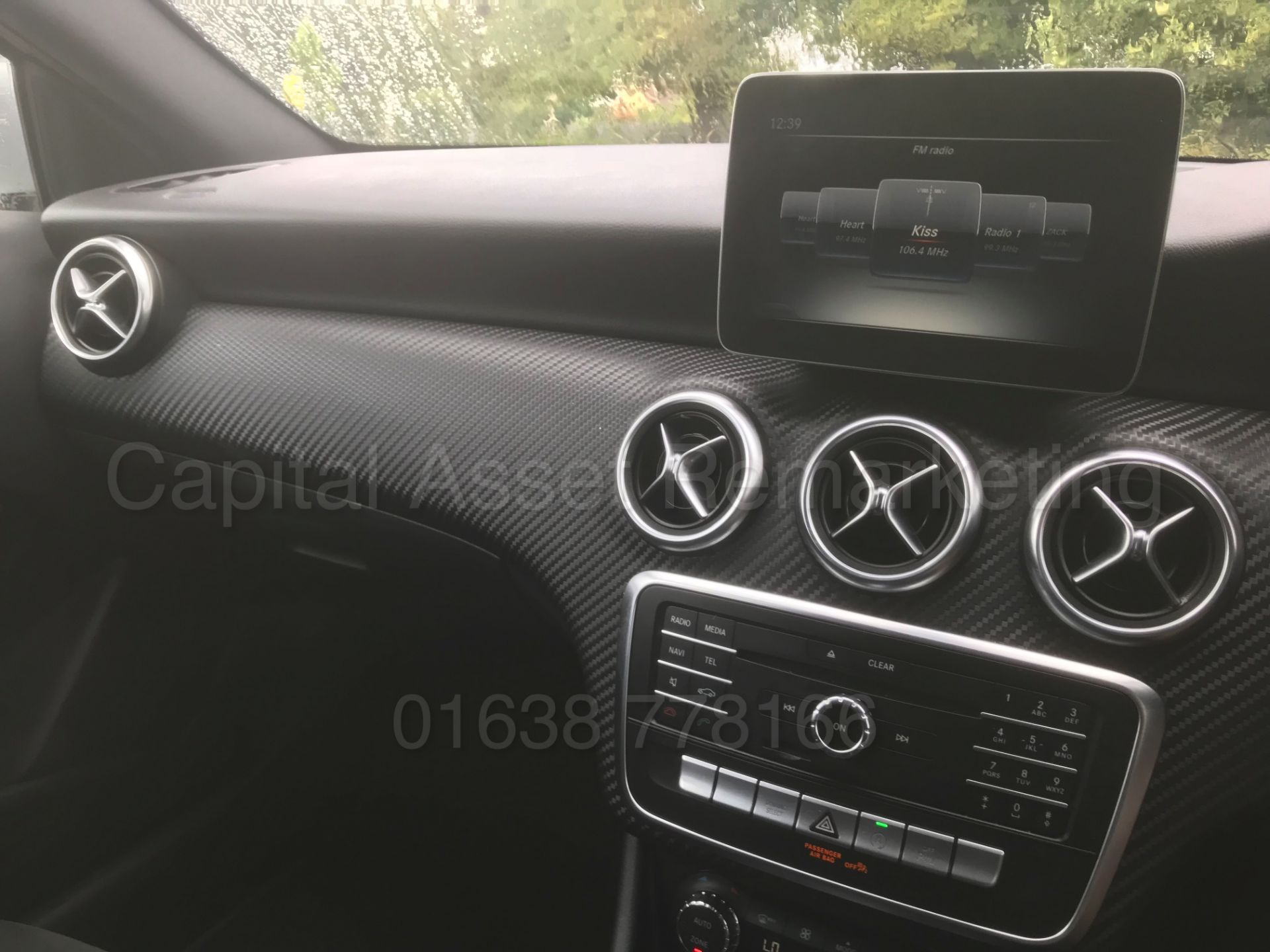 MERCEDES-BENZ A220D *AMG LINE* (2017 MODEL) 'AUTO - 177 BHP - LEATHER - SAT NAV' *MASSIVE SPEC* - Image 37 of 47