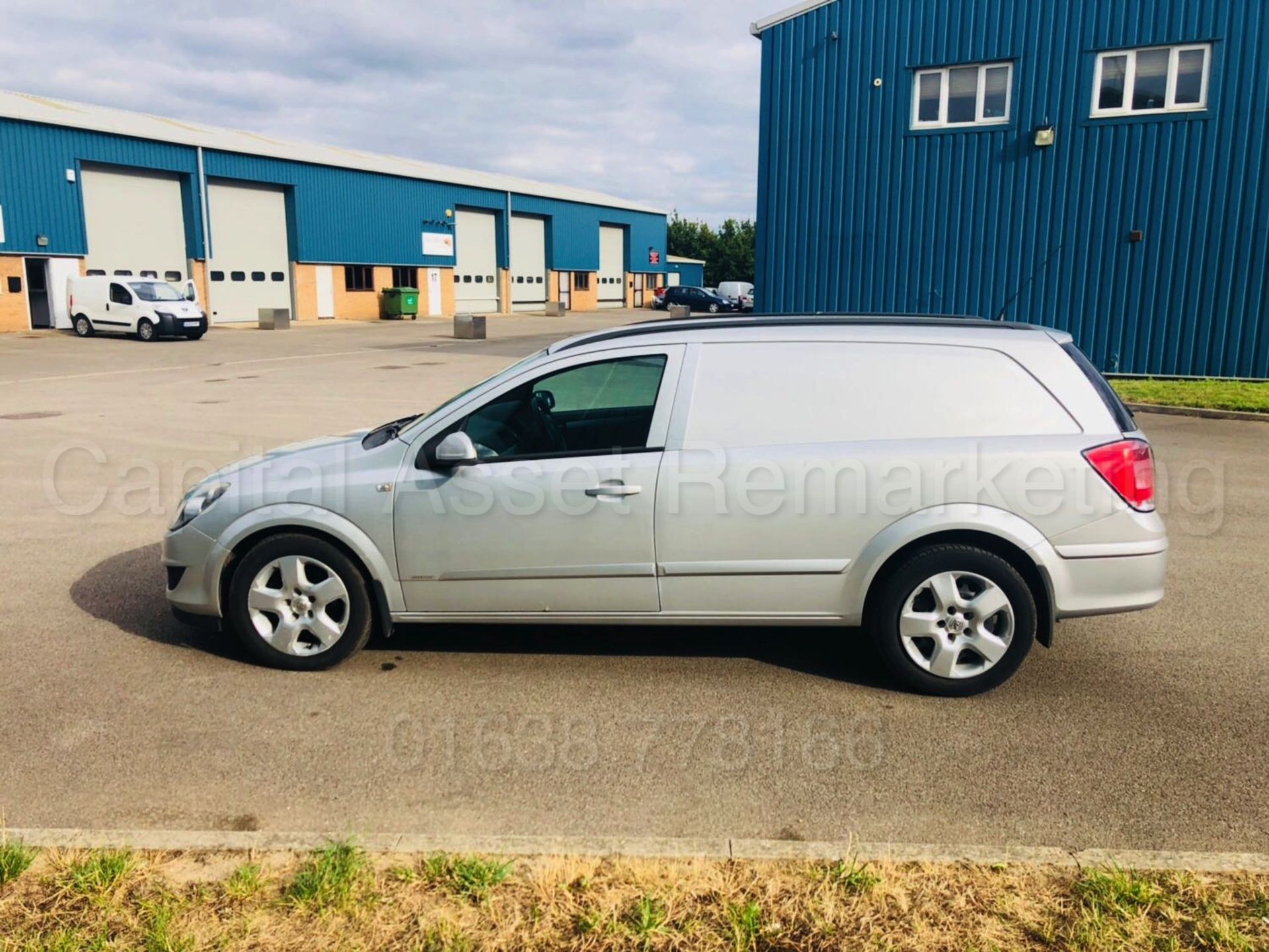 VAUXHALL ASTRA *SPORTIVE* 'PANEL VAN' (2007) '1.7 CDTI - 100 BHP - 6 SPEED' *AIR CON* (NO VAT) - Image 5 of 21