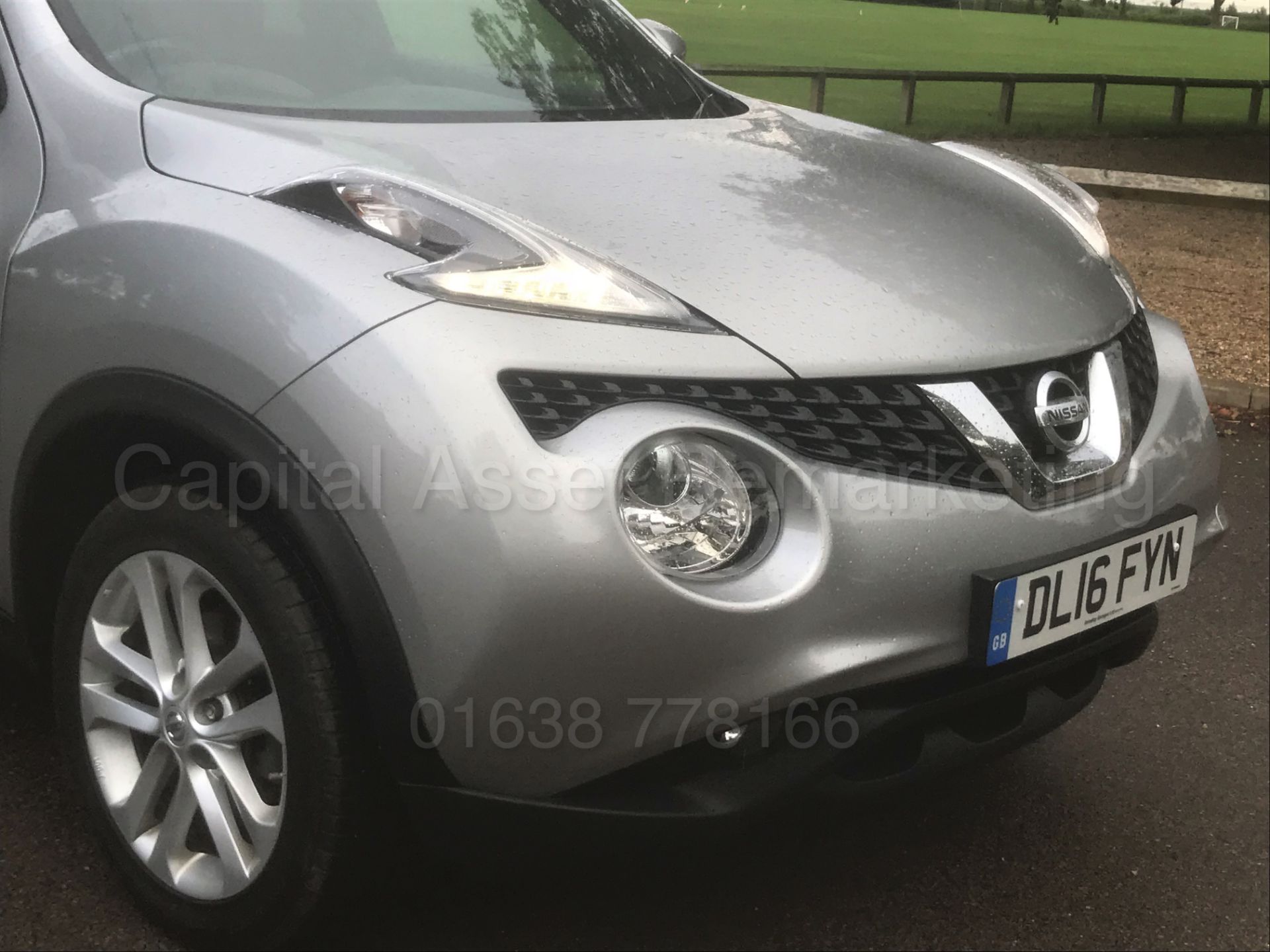 NISSAN JUKE *N-CONNECTA* 5 DOOR (2016) '1.5 DCI - 6 SPEED' **AIR CON - SAT NAV** (1 OWNER - FSH) - Image 13 of 44