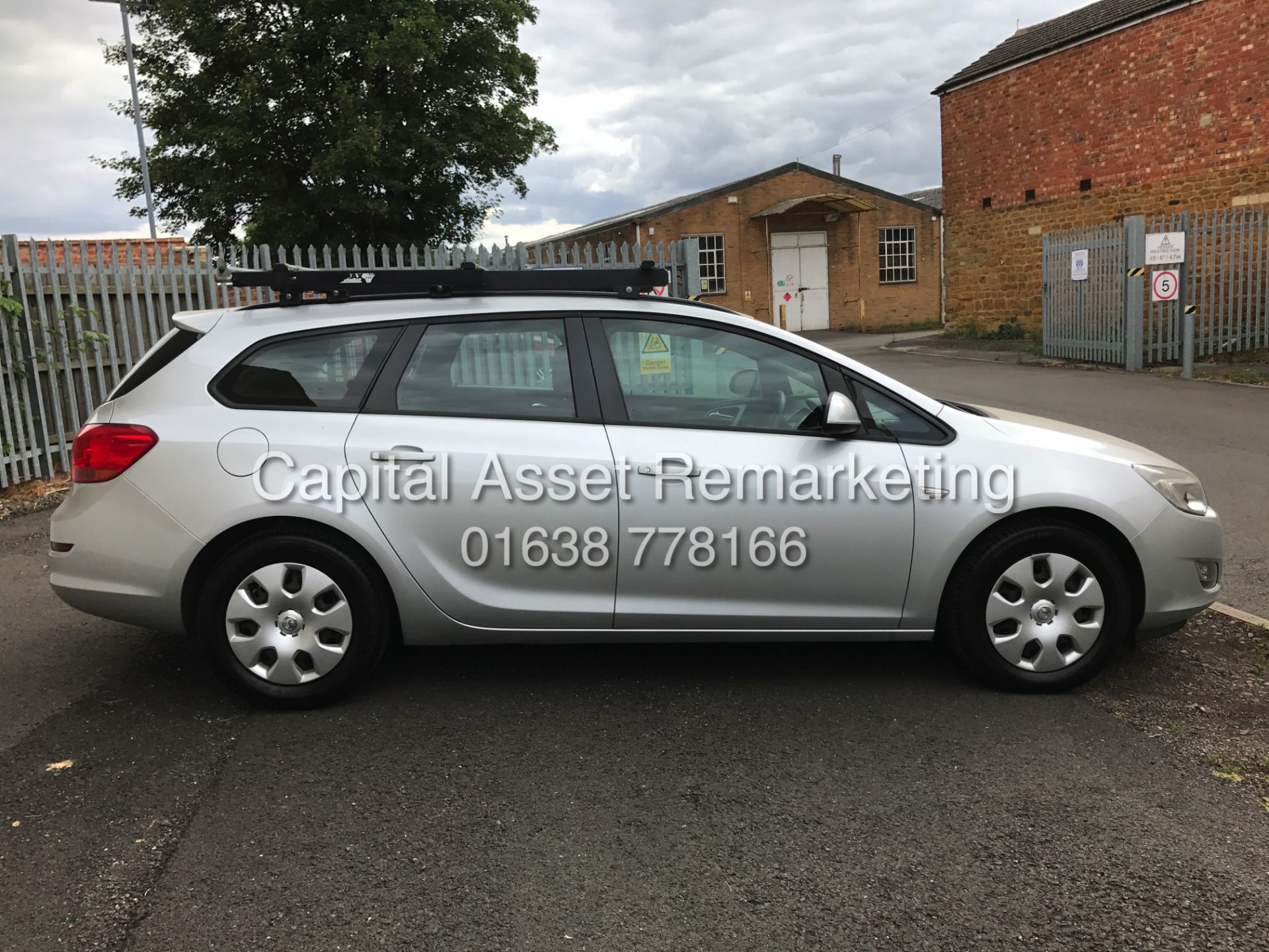 VAUXHALL ASTRA 1.7CDTI "ESTATE" SPORTS TOURER - ECO EXCLUSIV - 6 SPEED - 1 OWNER - GREAT SPEC - LOOK - Bild 5 aus 16