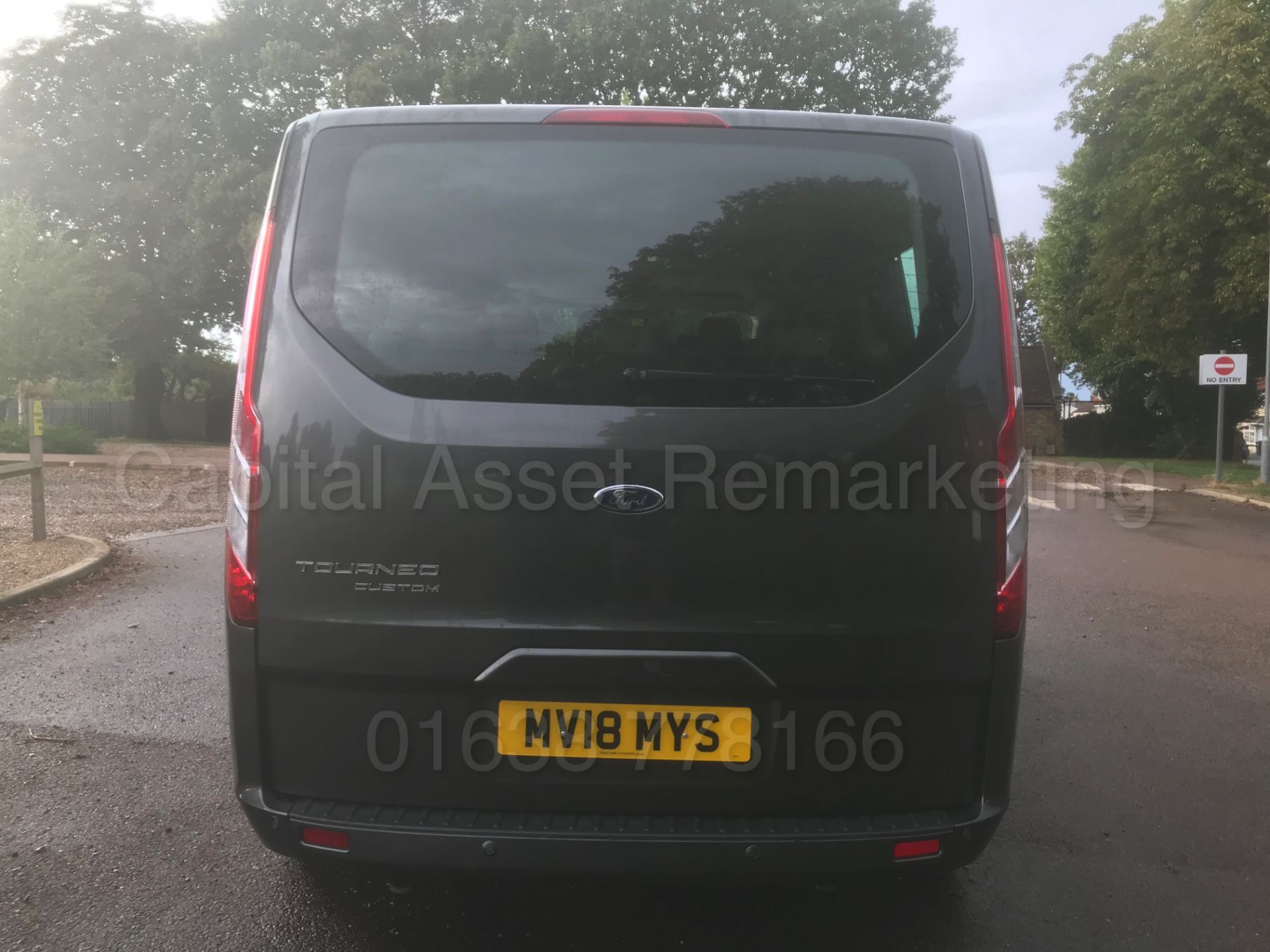 FORD TRANSIT 'TOURNEO' *TITANIUM EDITION* (2018) *9 SEATER MPV* '2.0 TDCI - 6 SPEED' *LOW MILES* - Image 10 of 62