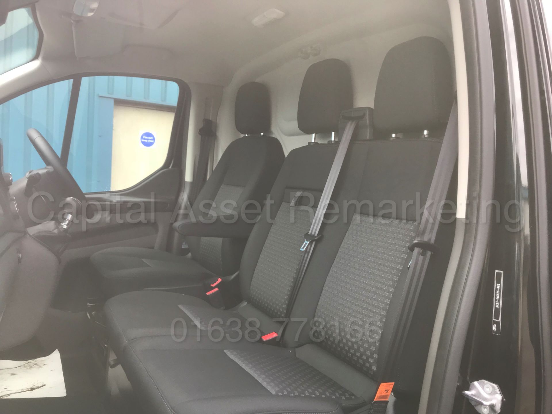 FORD TRANSIT CUSTOM *TREND EDITION* (2018 - ALL NEW MODEL) '2.0 TDCI - 6 SPEED' *DELIVERY MILEAGE* - Bild 23 aus 49