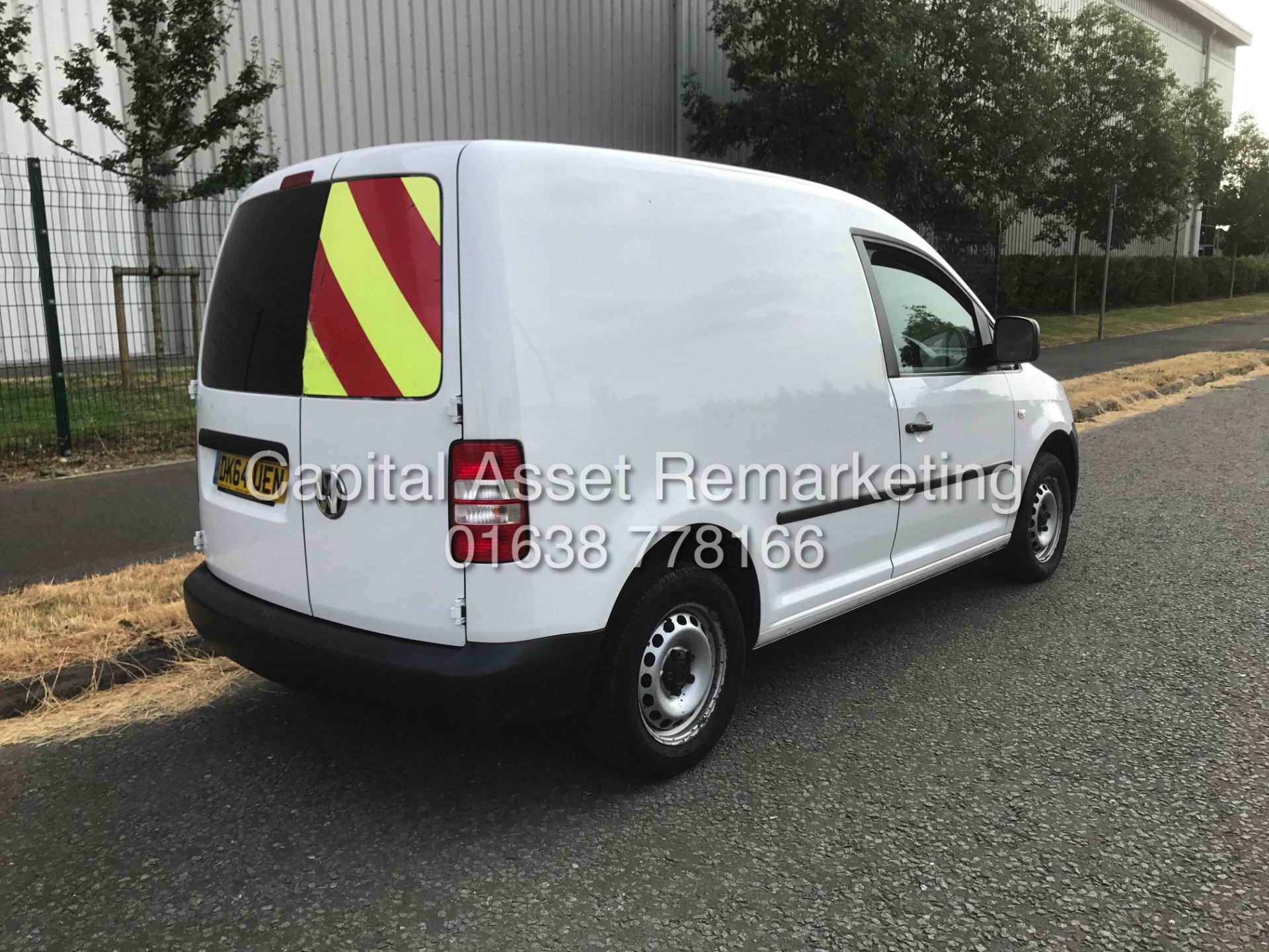 VOLKSWAGEN CADDY 1.6TDI C20 "102BHP" 1 OWNER (2015 MODEL) AIR CON - ELEC PACK - SIDE LOADING DOOR - Image 7 of 17