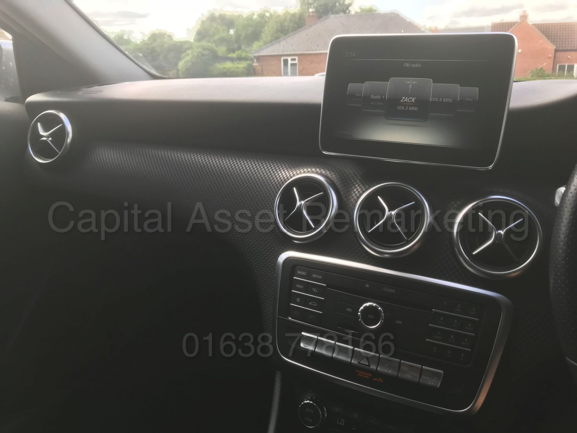 MERCEDES-BENZ A180D *SPORT PREMIUM* HATCHBACK (2016) 'AUTO - LEATHER - SAT NAV' *HUGE SPEC* - Image 37 of 48