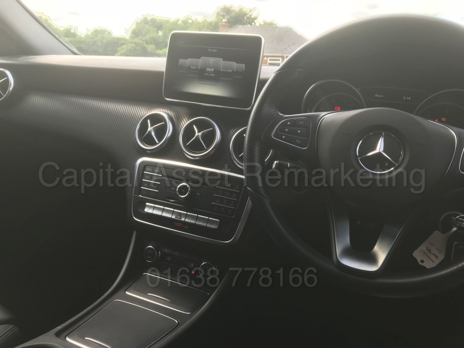 MERCEDES-BENZ A180D *SPORT PREMIUM* HATCHBACK (2016) 'AUTO - LEATHER - SAT NAV' *HUGE SPEC* - Image 35 of 48