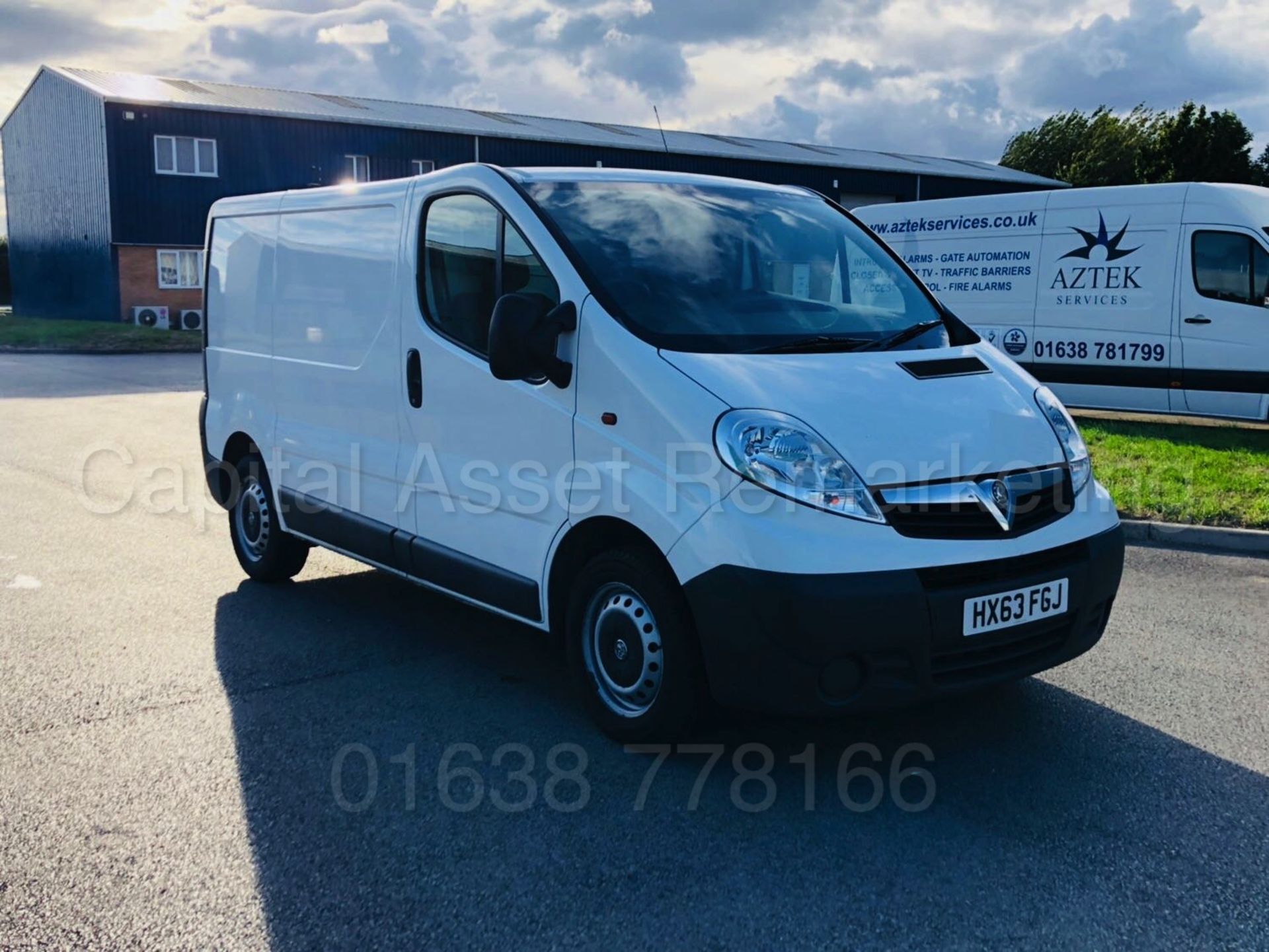 VAUXHALL VIVARO 2700 *SWB - PANEL VAN* (2014 MODEL) '2.0 CDTI *ECO-FLEX* - 90 BHP - 6 SPEED' - Image 9 of 24