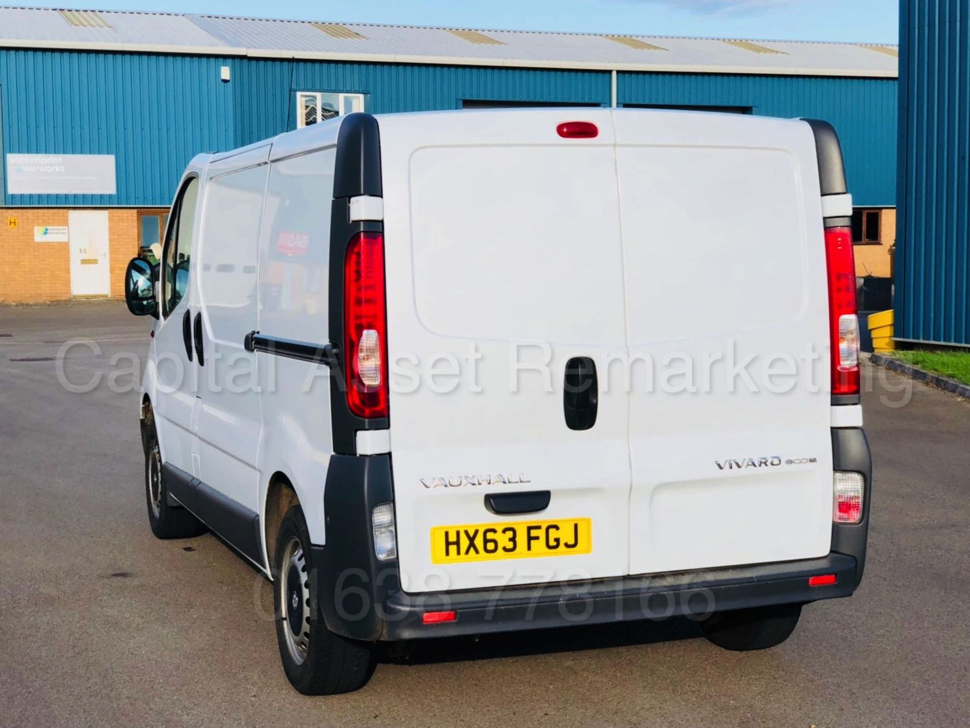 VAUXHALL VIVARO 2700 *SWB - PANEL VAN* (2014 MODEL) '2.0 CDTI *ECO-FLEX* - 90 BHP - 6 SPEED' - Image 5 of 24